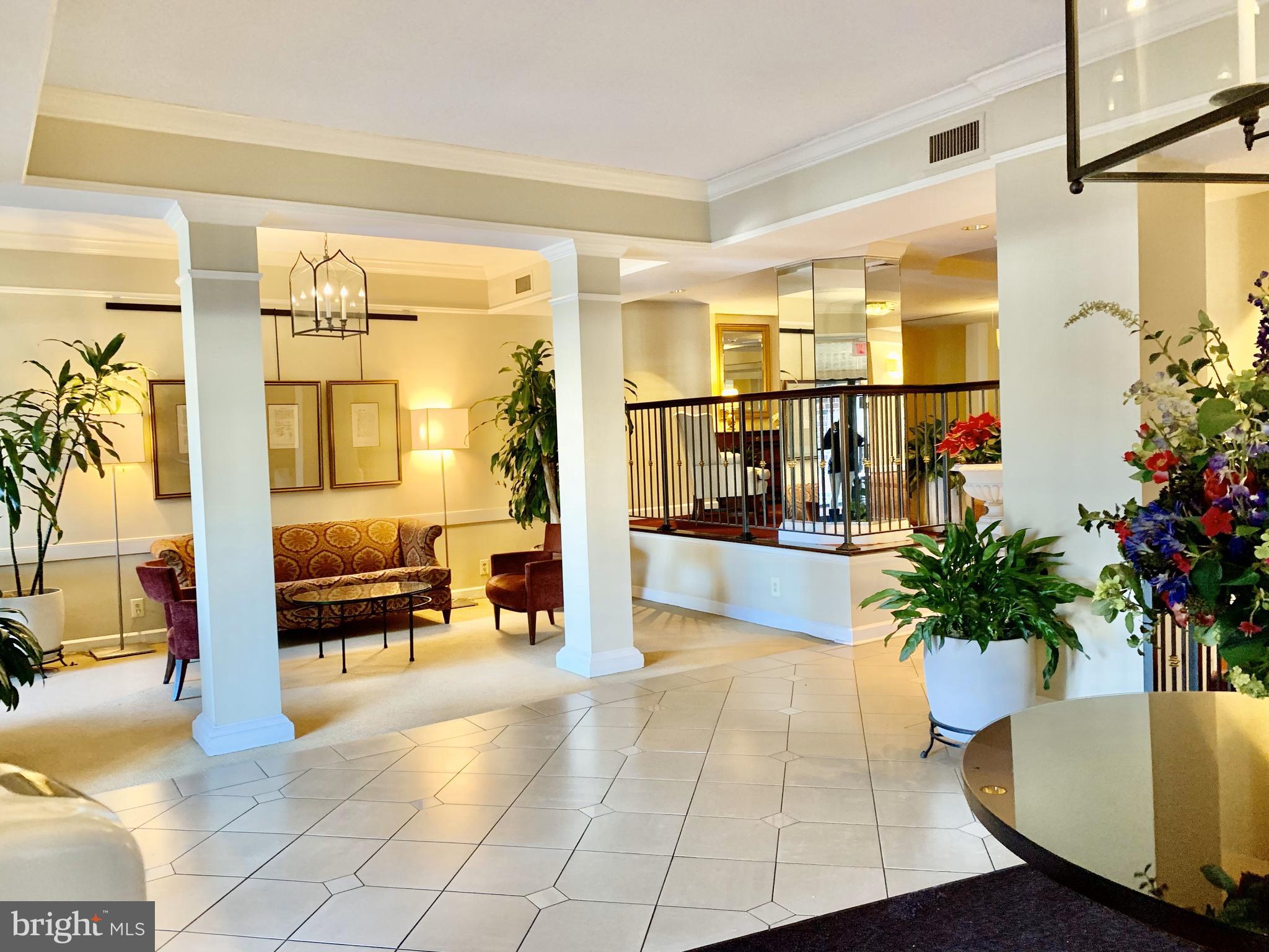 ASTORIA CONDOMINIUM - Residential