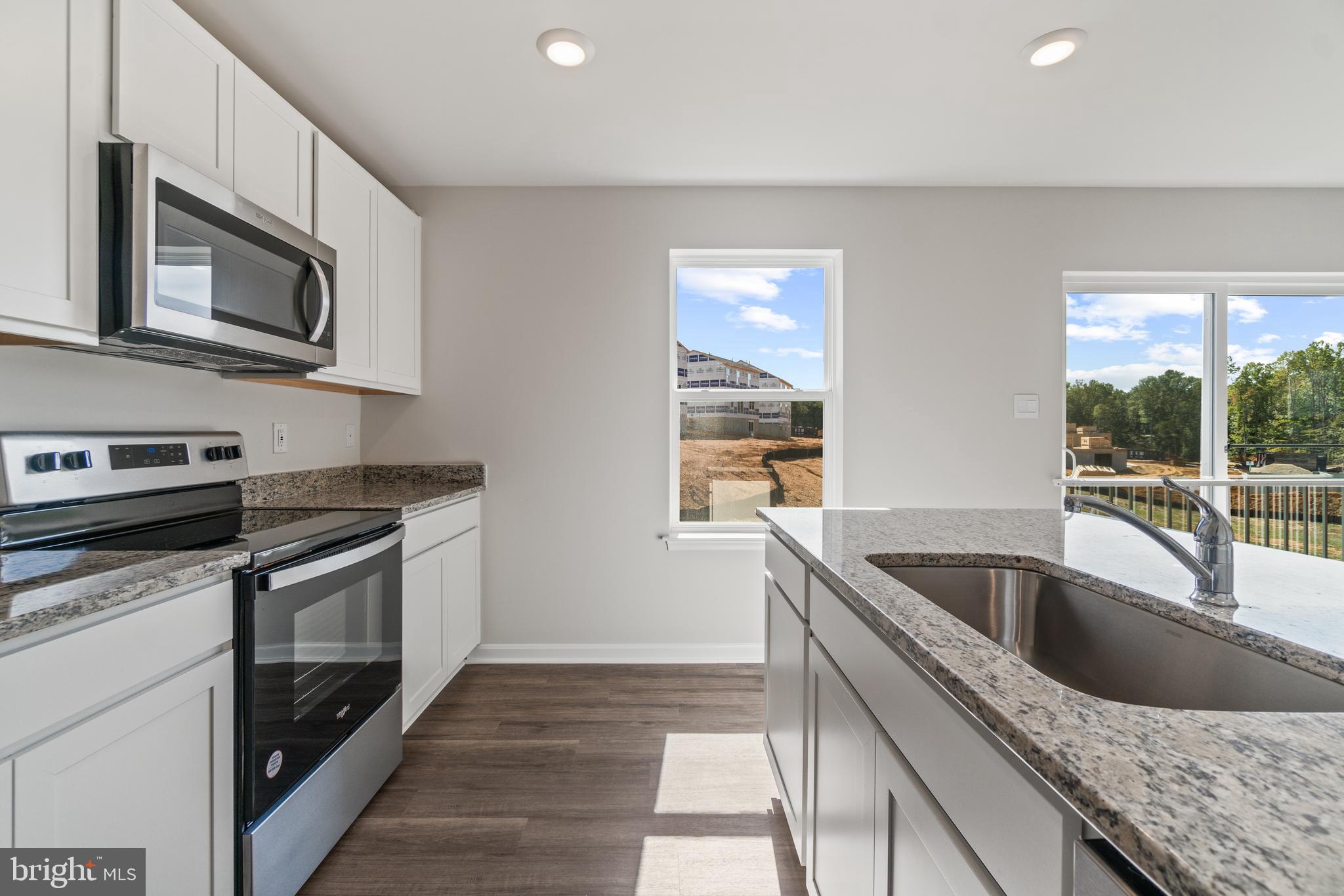 RED HILL - Residential