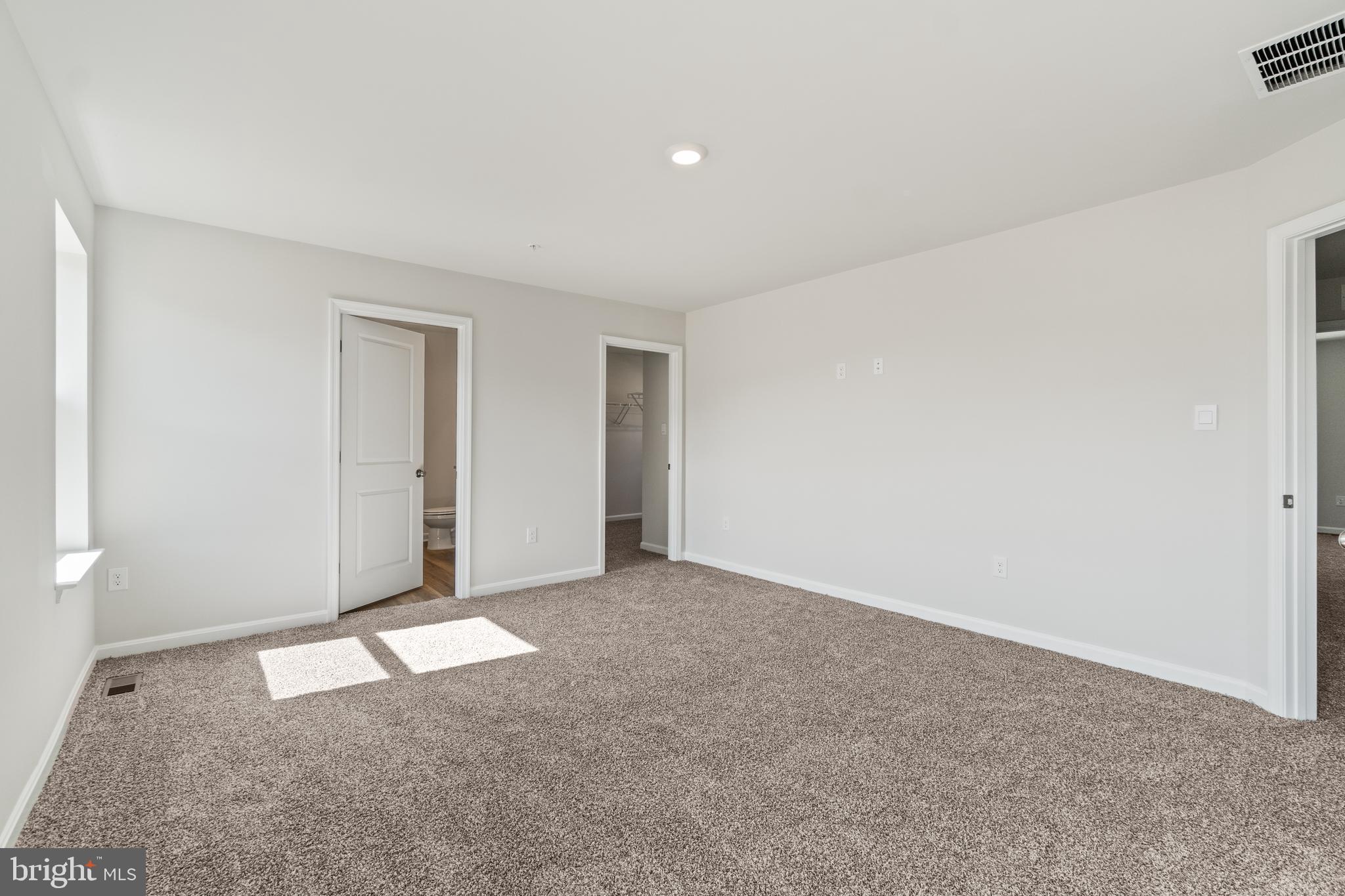 RED HILL - Residential