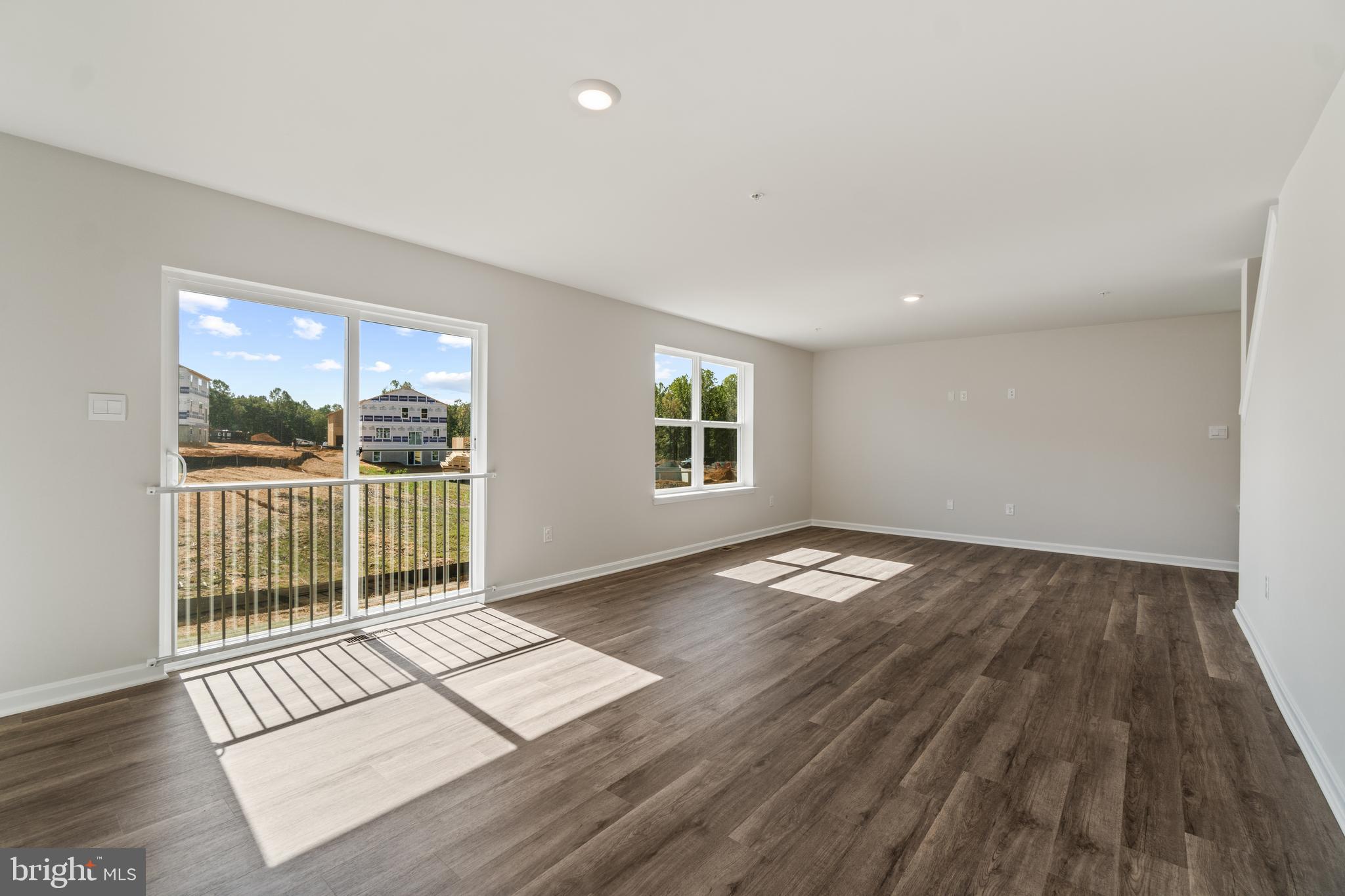 RED HILL - Residential