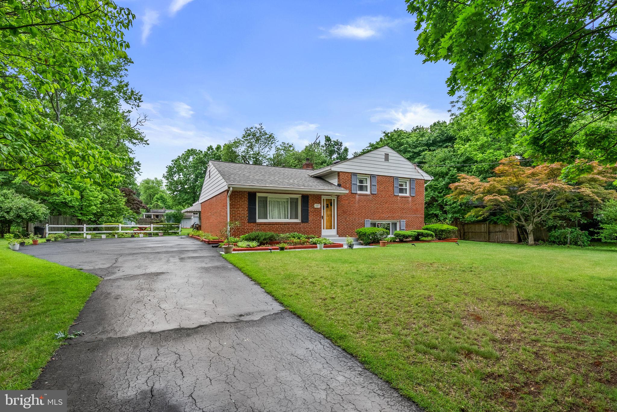 COLESVILLE OUTSIDE - Residential