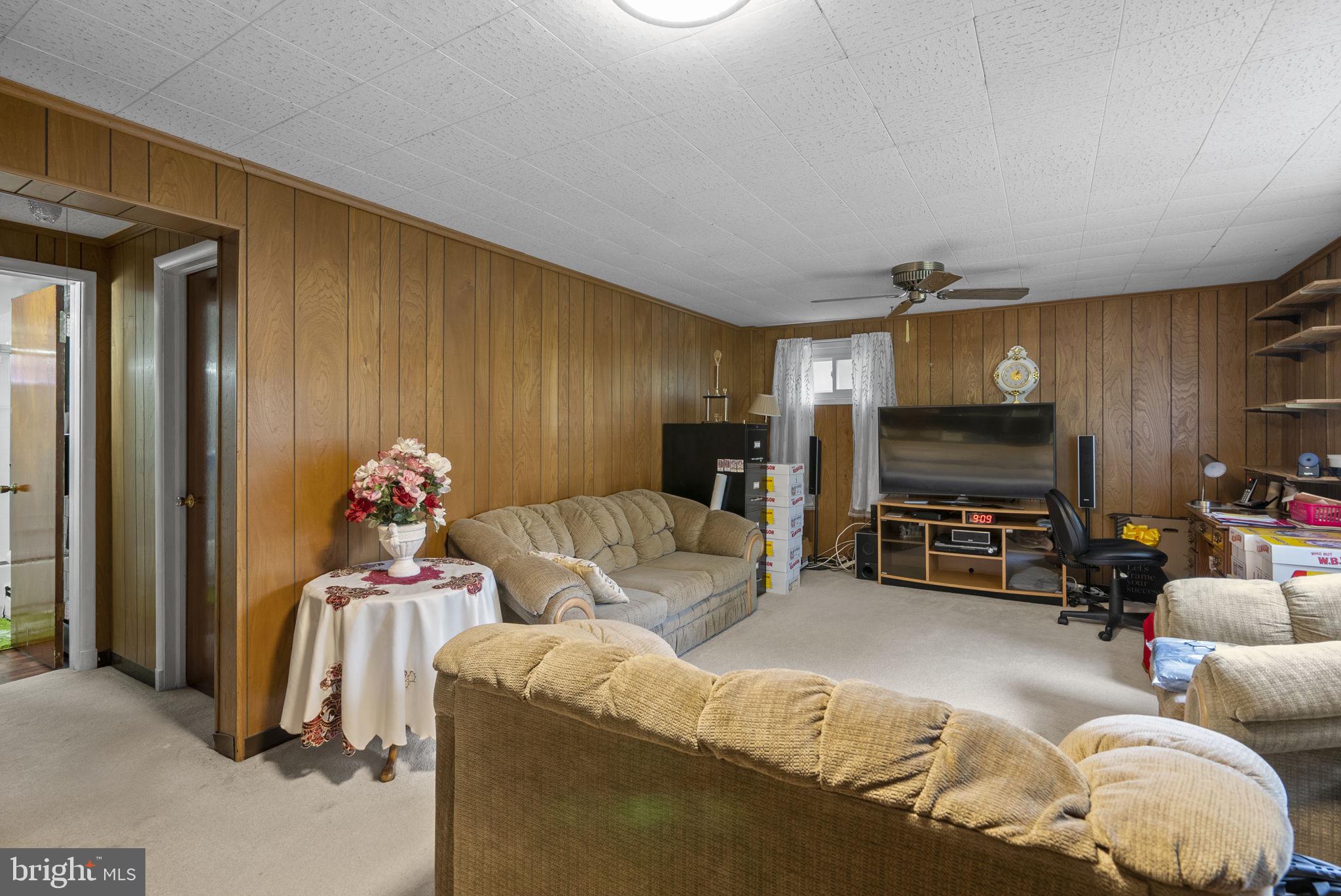 COLESVILLE OUTSIDE - Residential