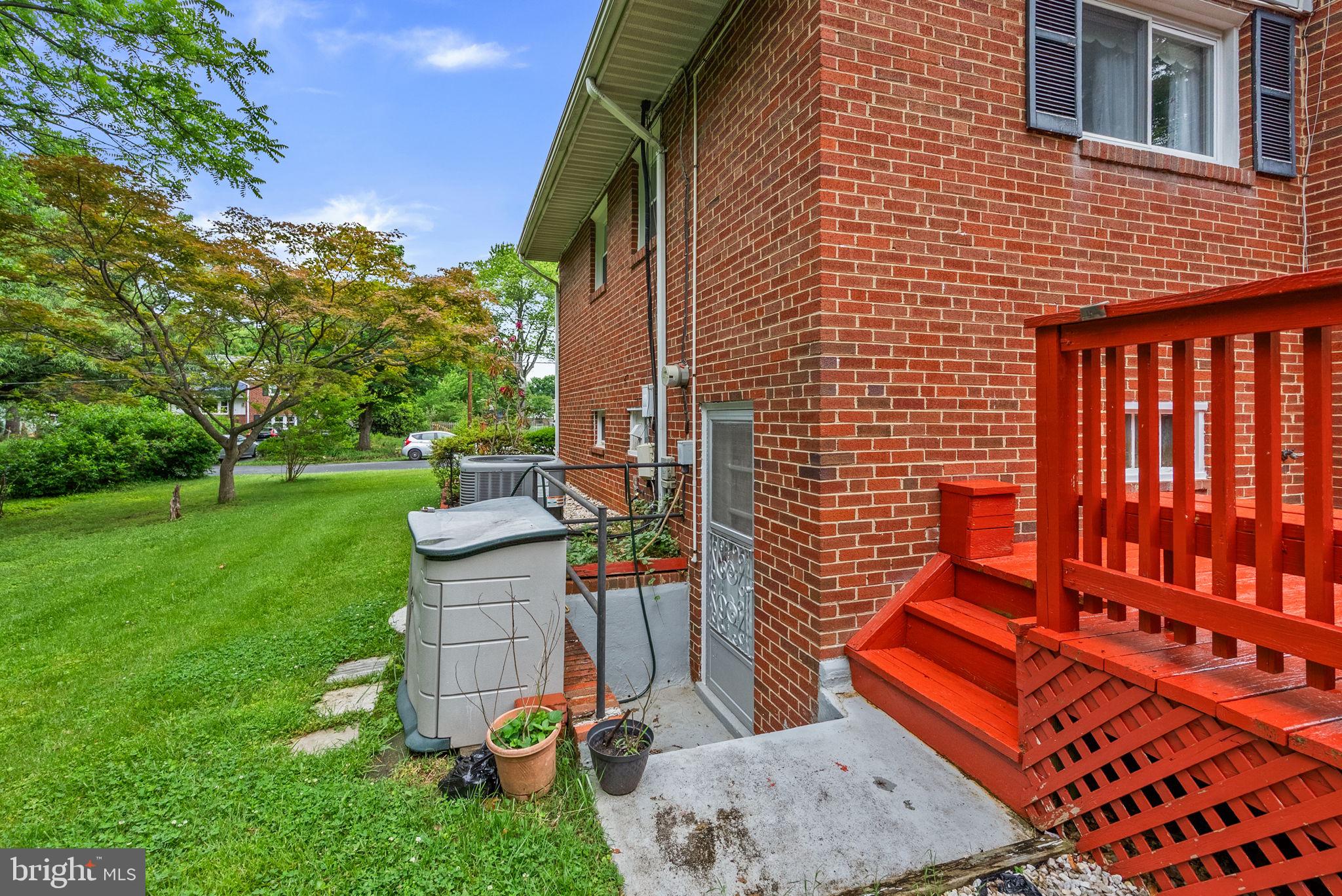 COLESVILLE OUTSIDE - Residential