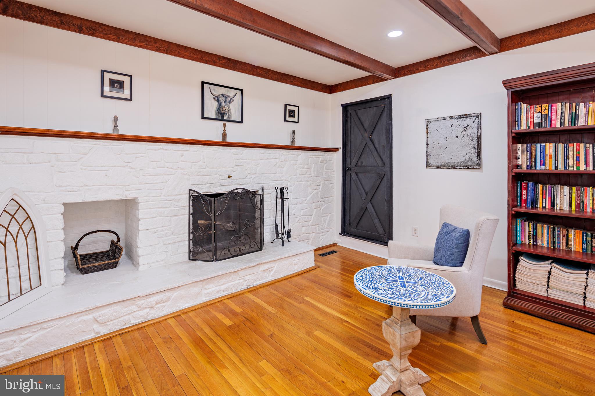 CAVES PARK - Residential
