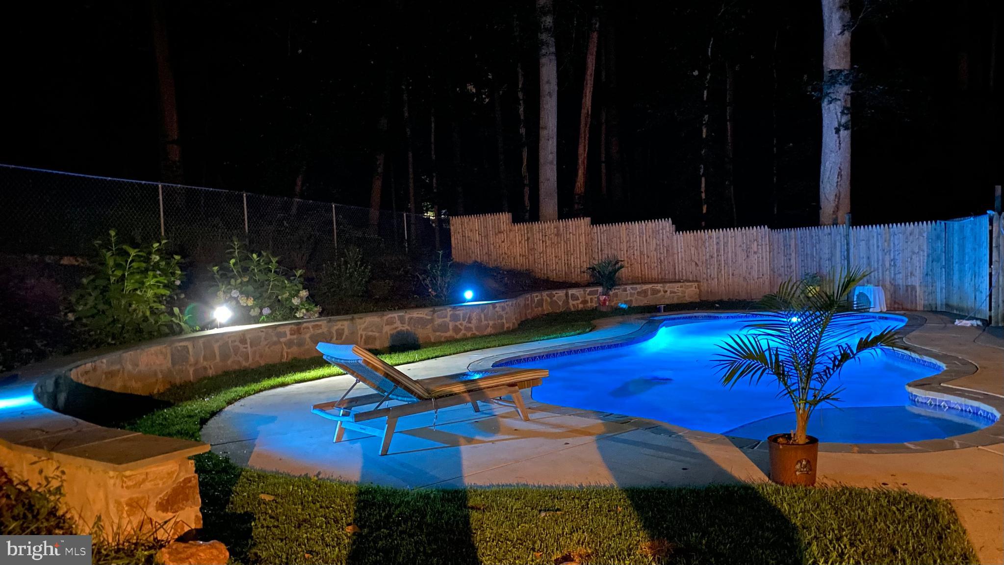 CAVES PARK - Residential