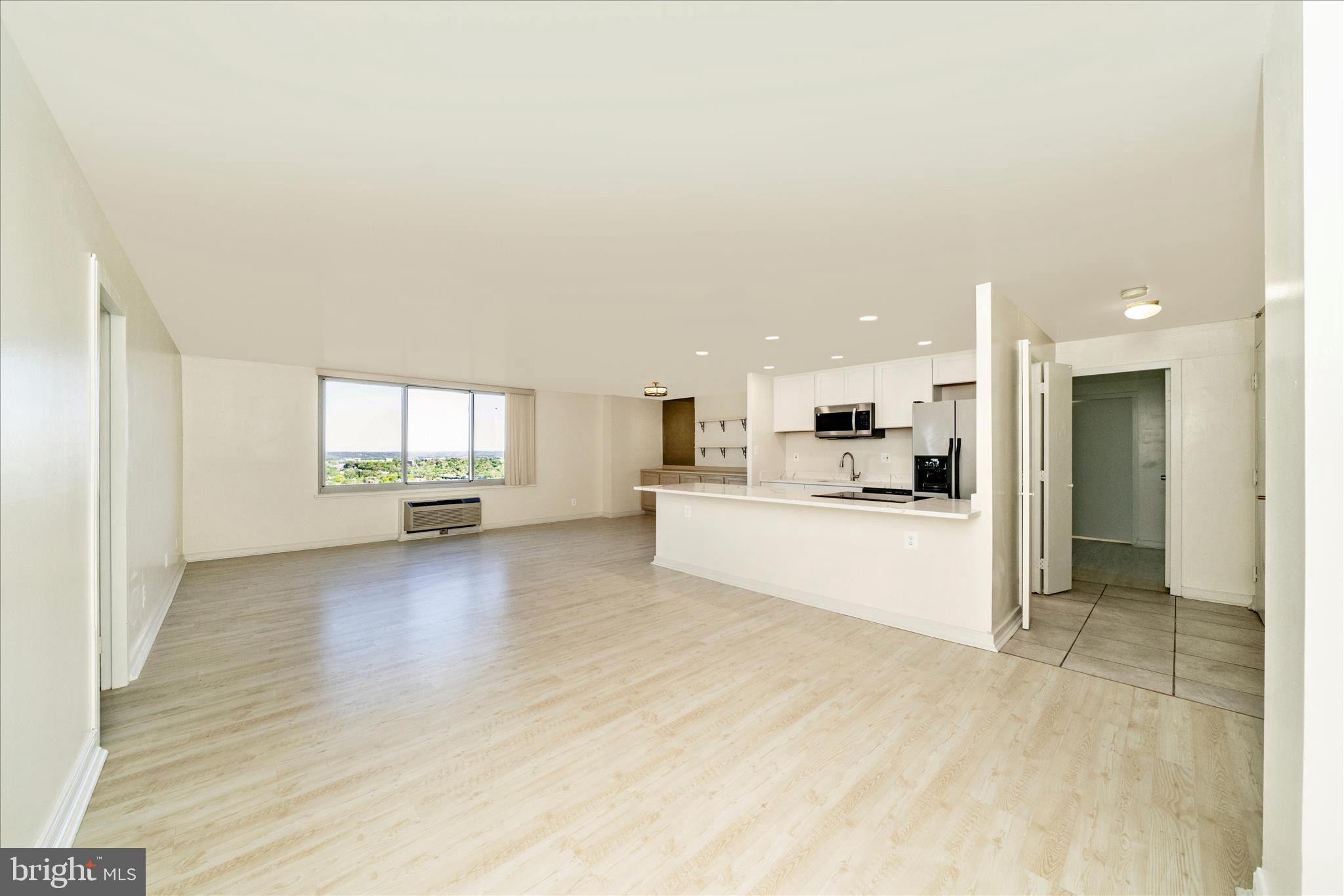 WASHINGTON TOWER - Residential