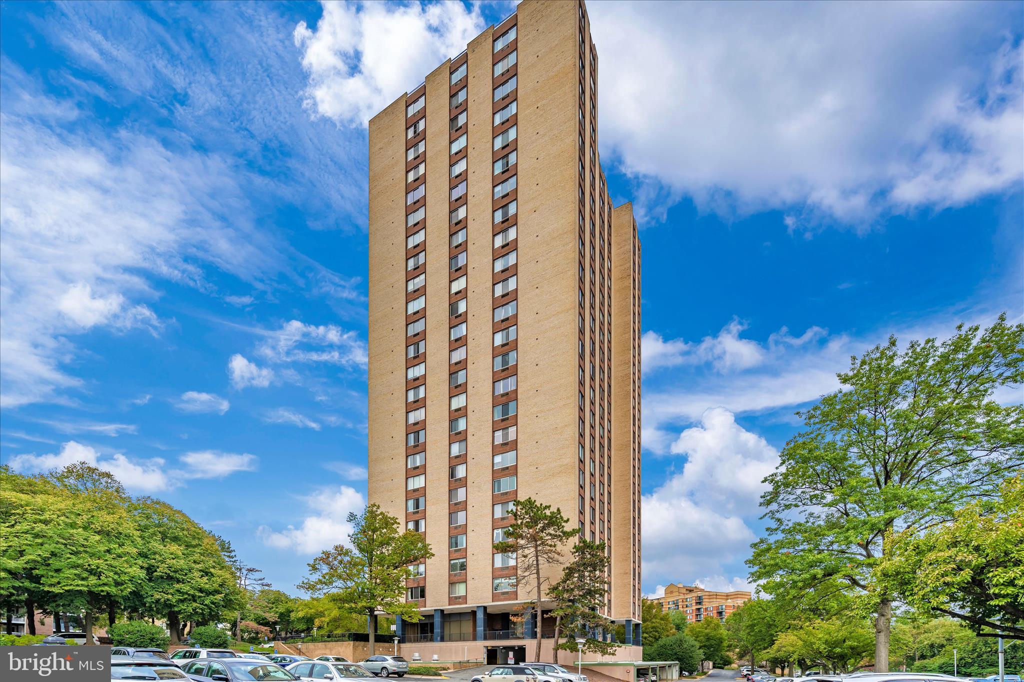 WASHINGTON TOWER - Residential