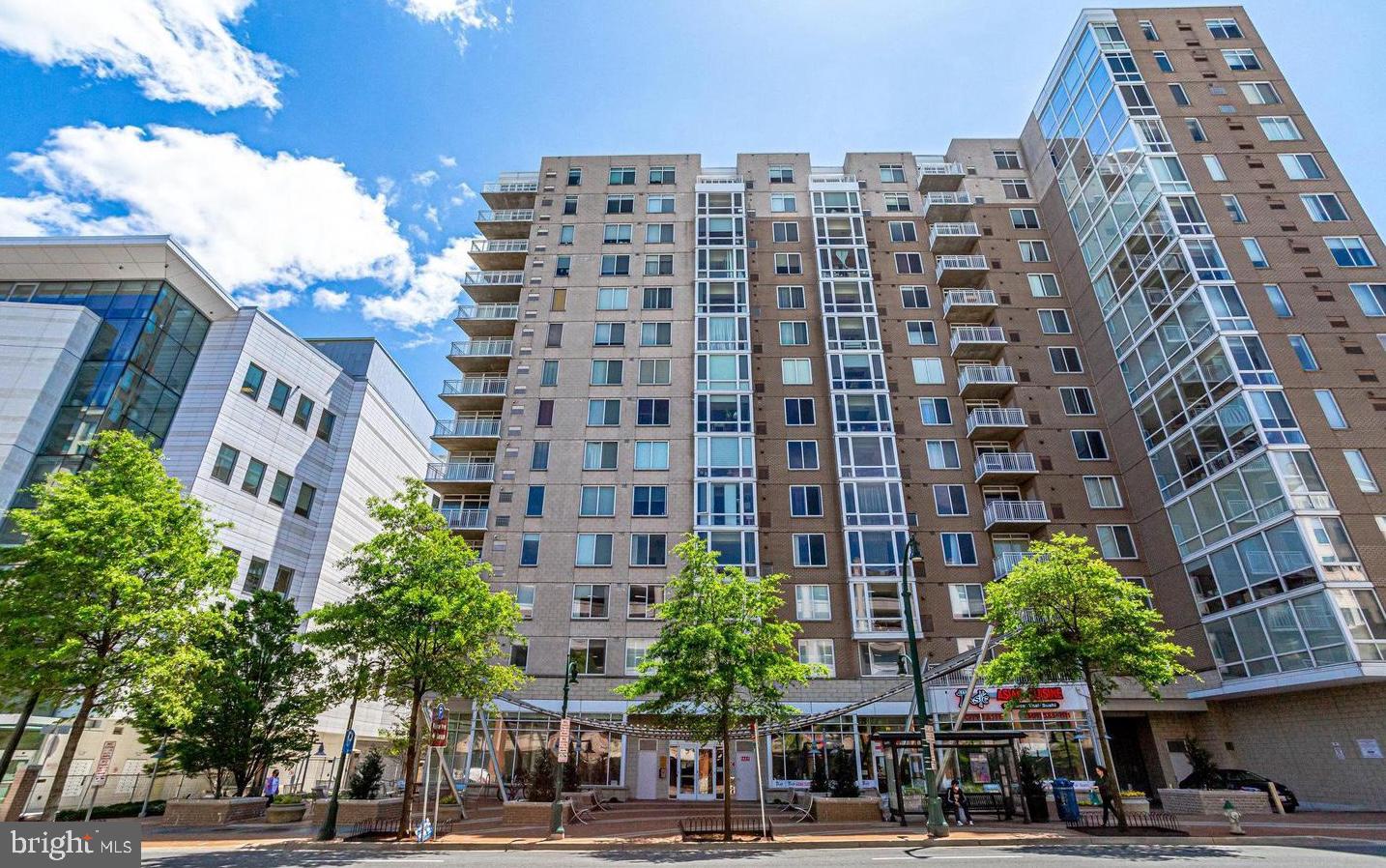 CRESCENT - Residential Lease