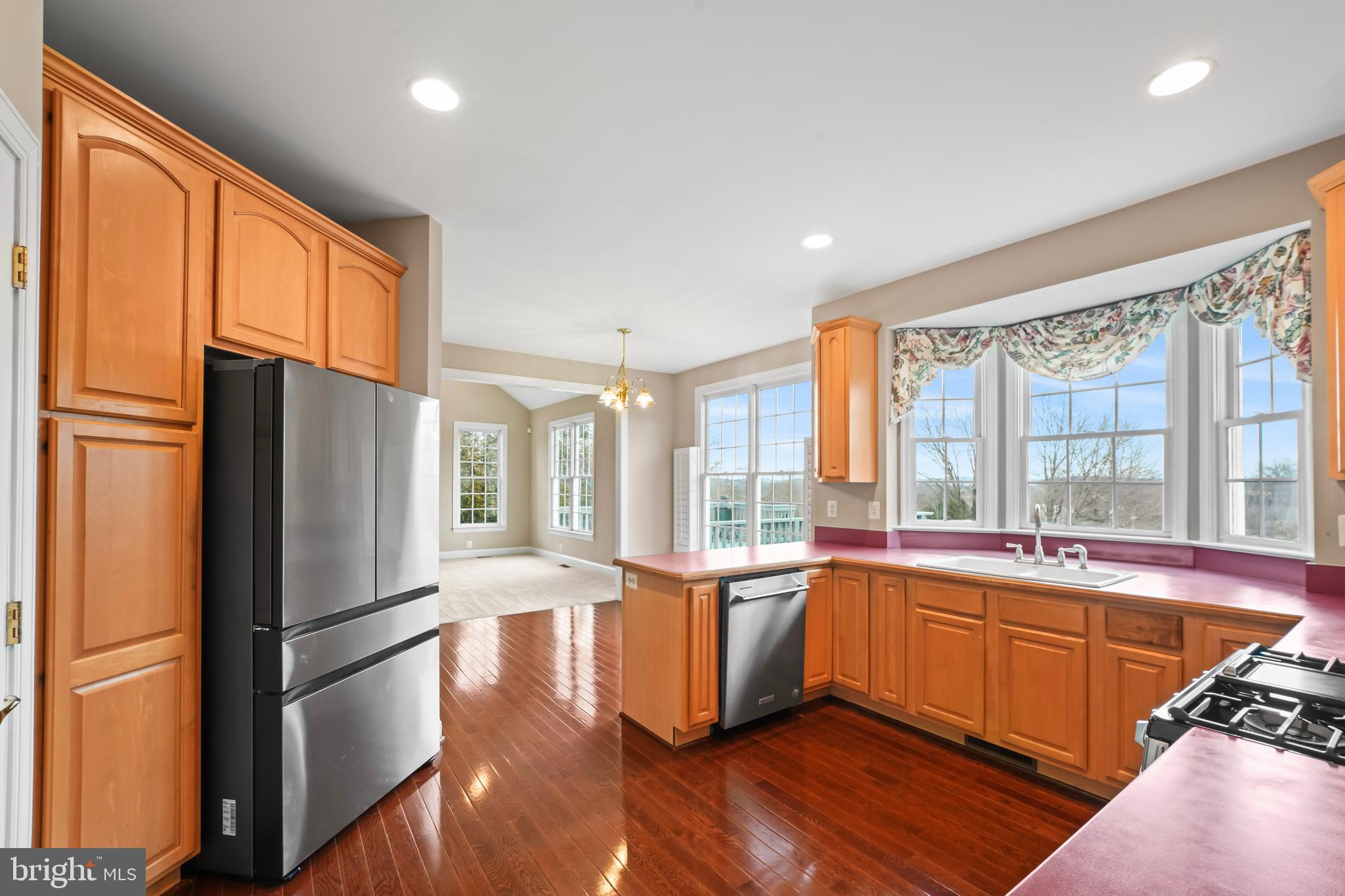 WATERFORD MEADOWS - Residential