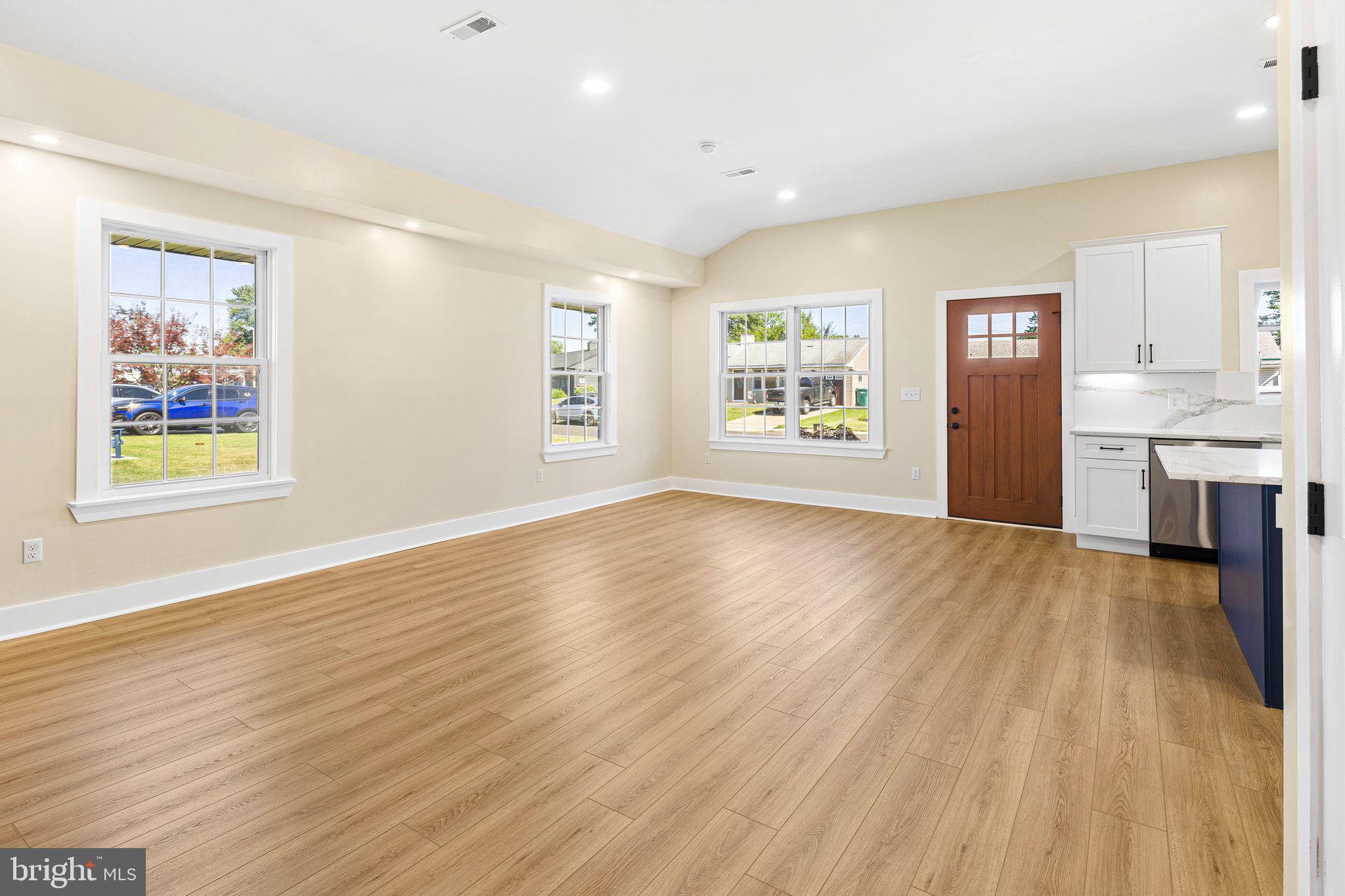 FAIRLESS HILLS - Residential