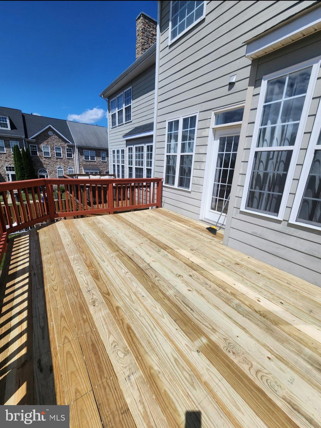POTOMAC CROSSING - Residential
