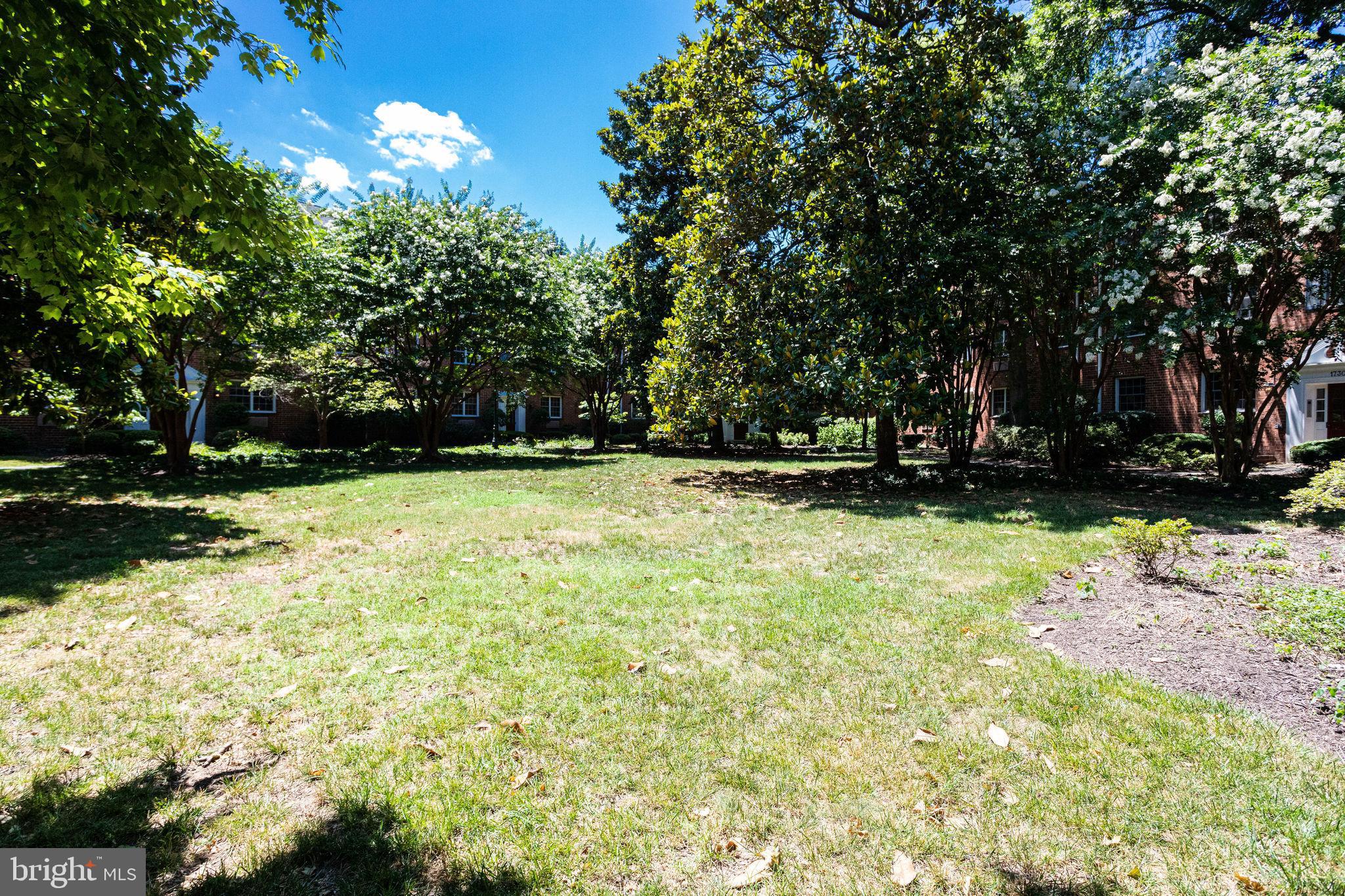 POTOWMACK CROSSING - Residential Lease