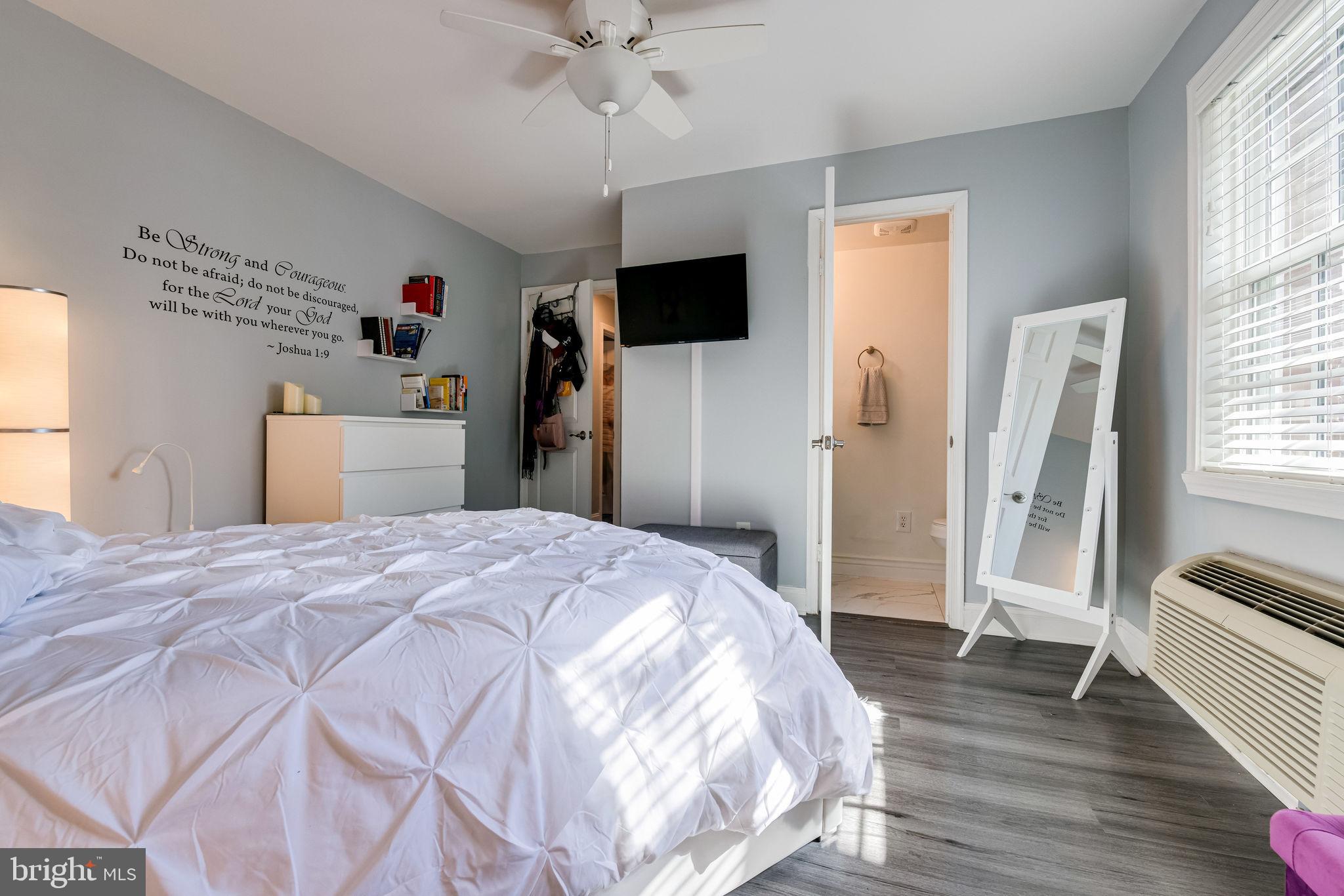 POTOWMACK CROSSING - Residential Lease