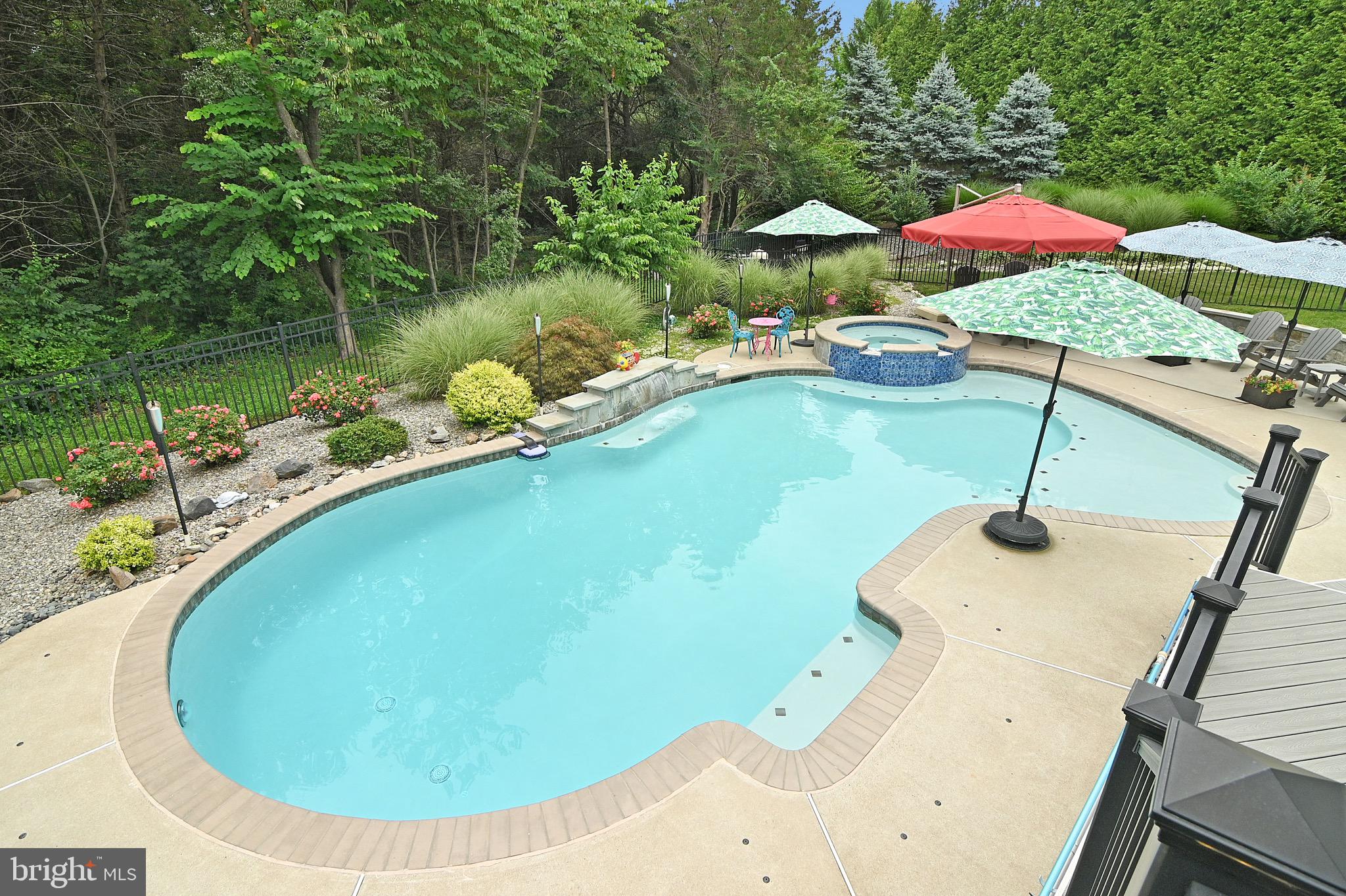 TALL CEDAR ESTATES - Residential