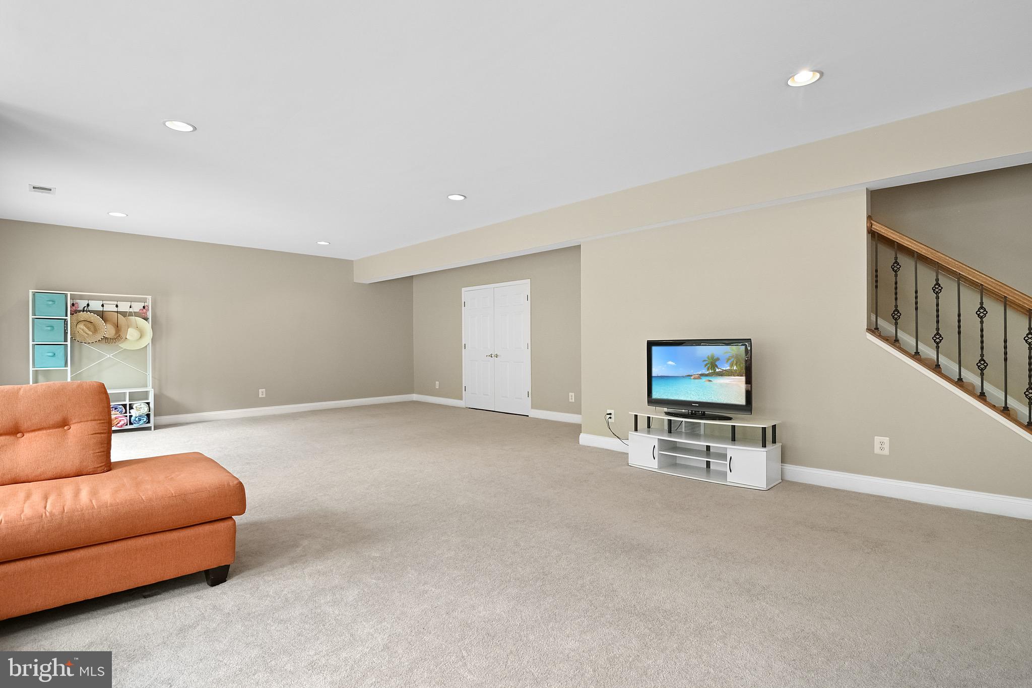 TALL CEDAR ESTATES - Residential