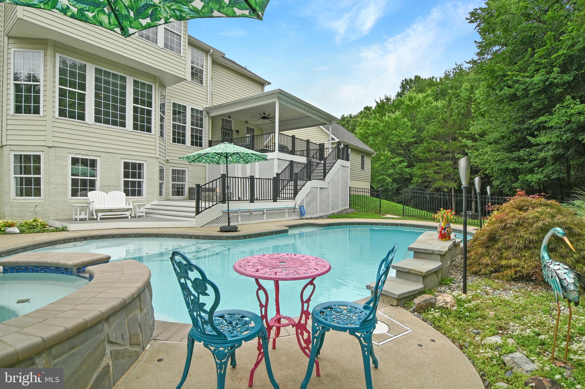 TALL CEDAR ESTATES - Residential