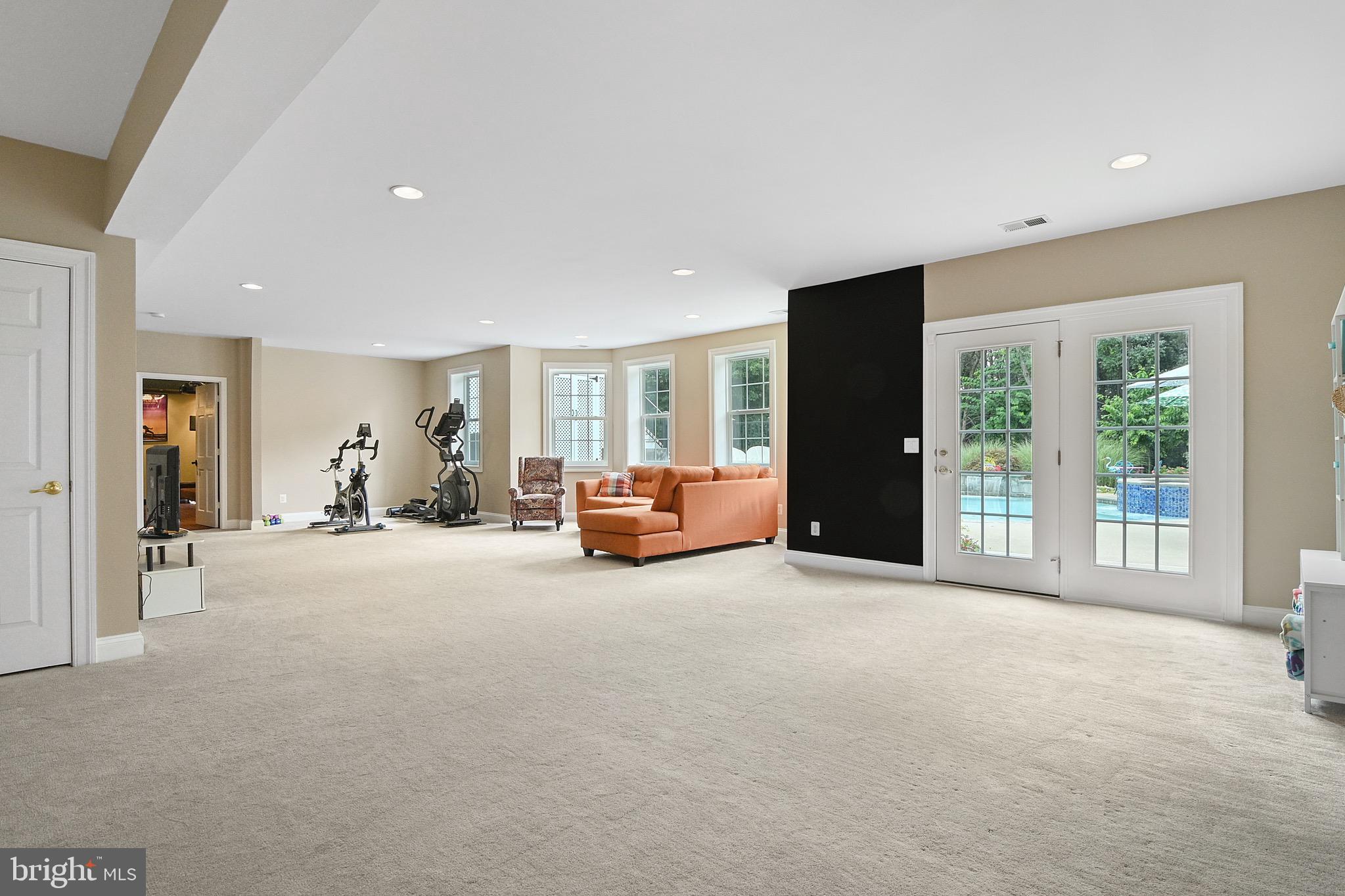 TALL CEDAR ESTATES - Residential