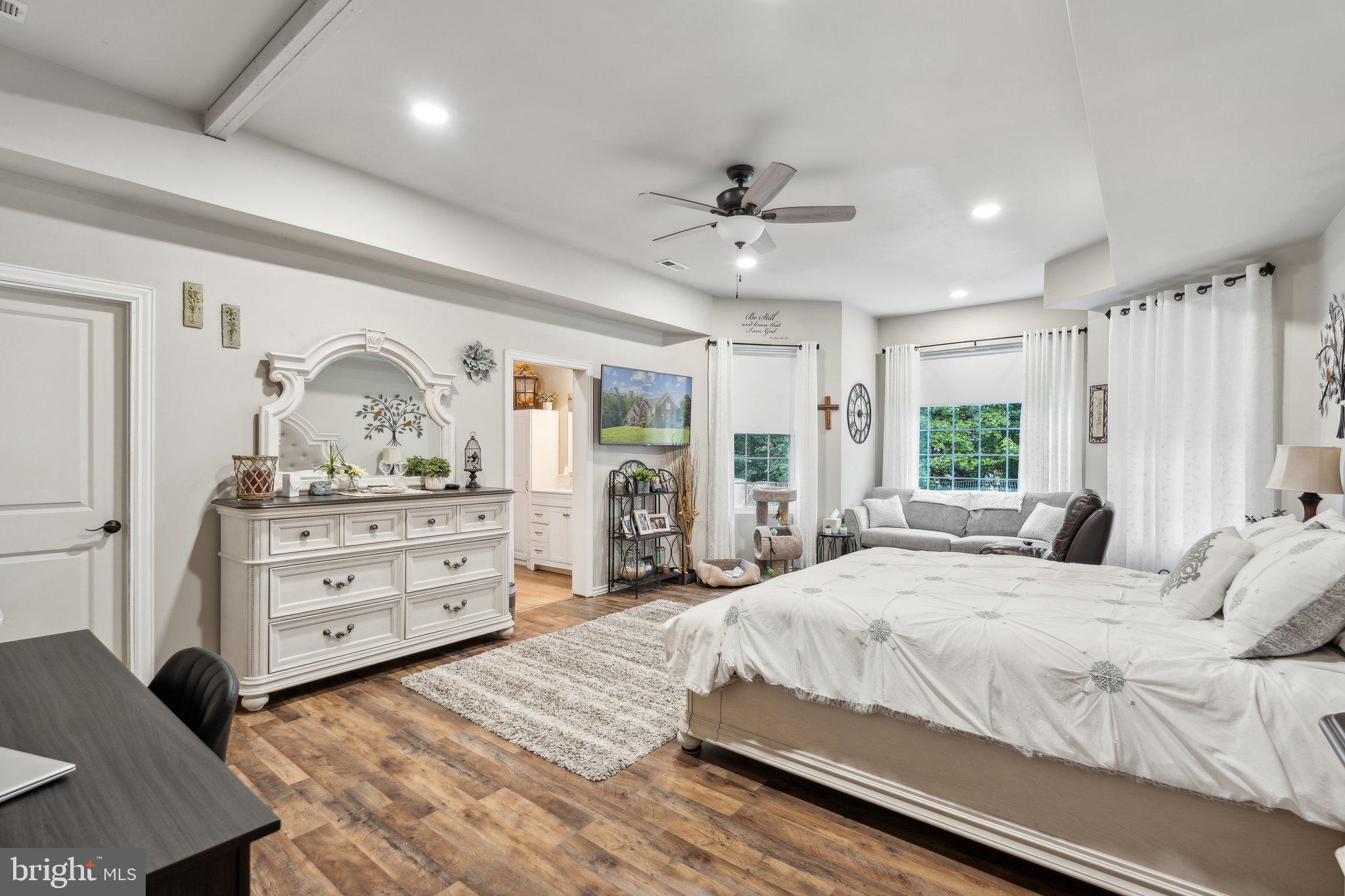 ESTATES OF HARTWOOD - Residential