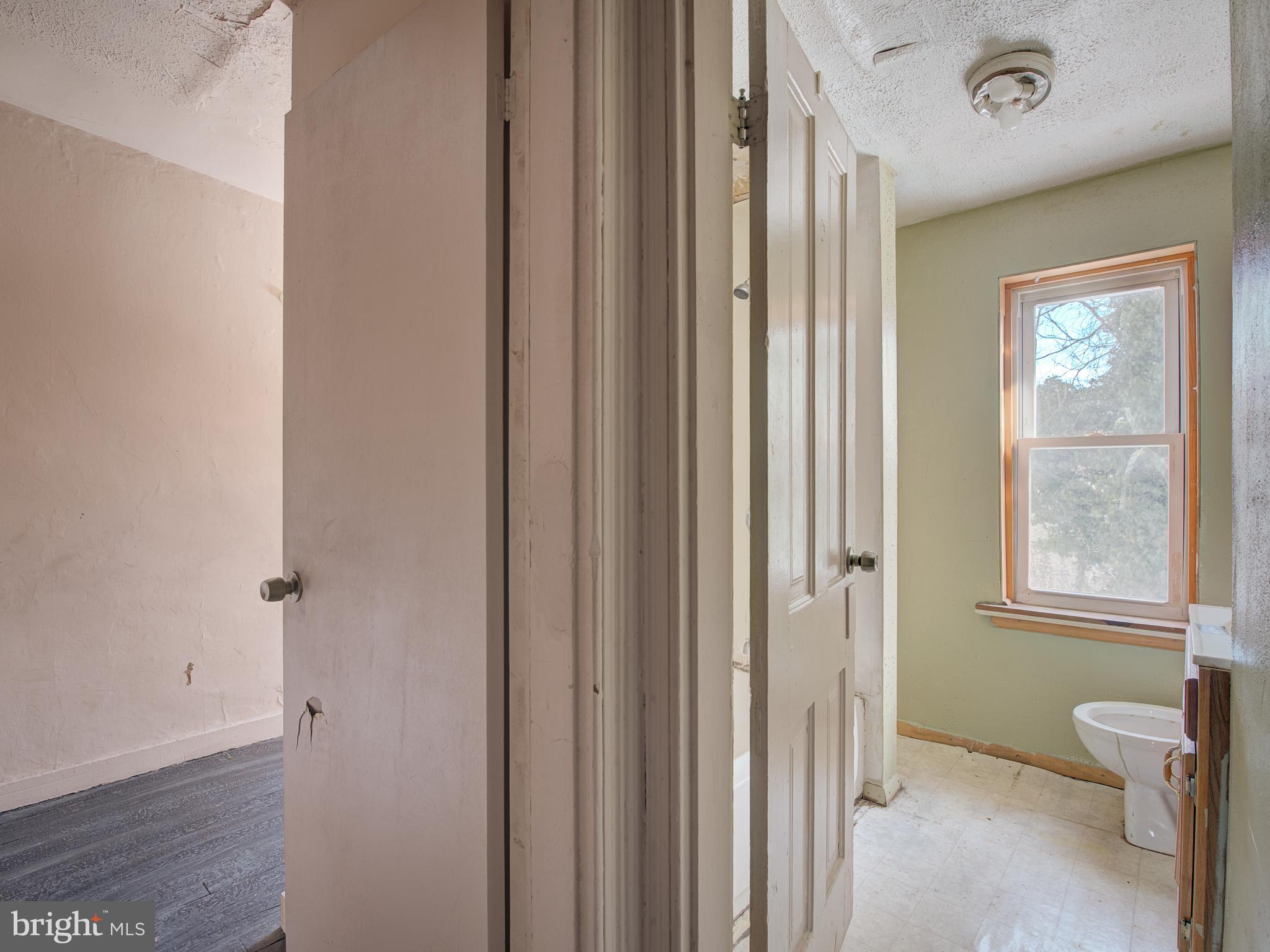 SANDTOWN-WINCHESTER - Residential