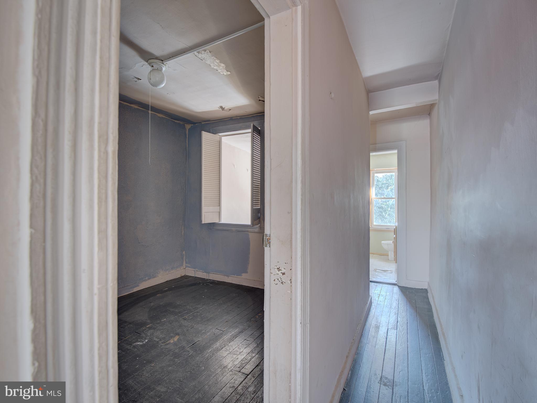 SANDTOWN-WINCHESTER - Residential