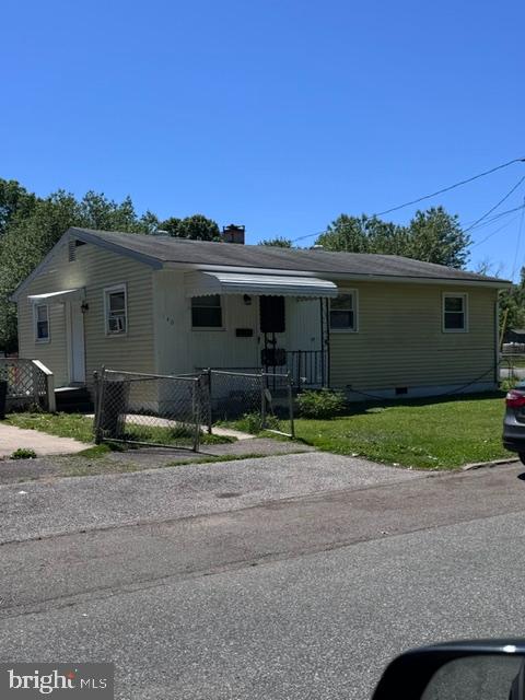3 bedroom 1.5 bath tenant occupied property. The rent is $1500 per month and the home will not be delivered vacant.
