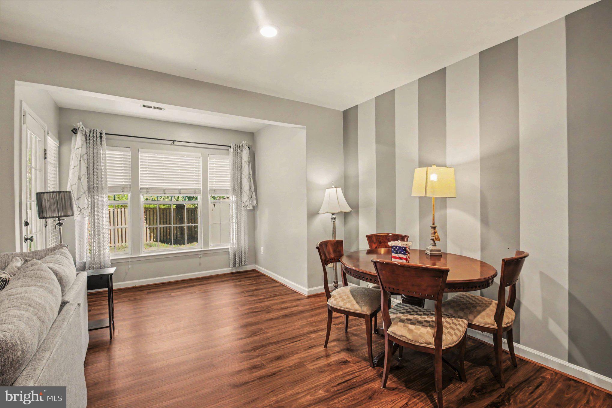 LANSDOWNE ON THE POTOMAC - Residential