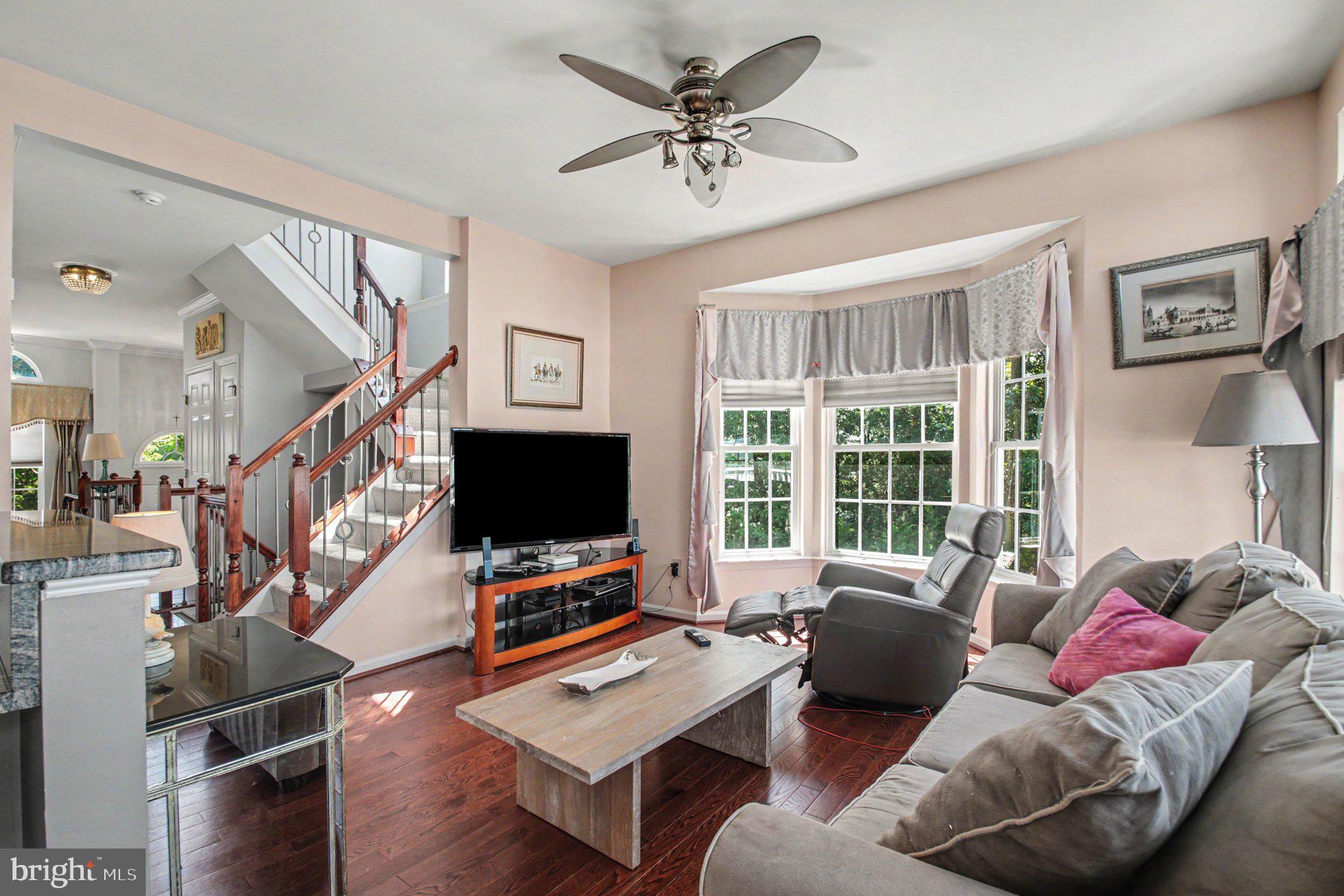LANSDOWNE ON THE POTOMAC - Residential
