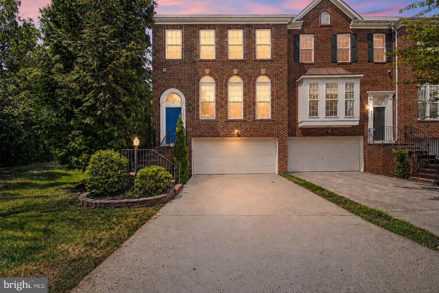 LANSDOWNE ON THE POTOMAC - Residential