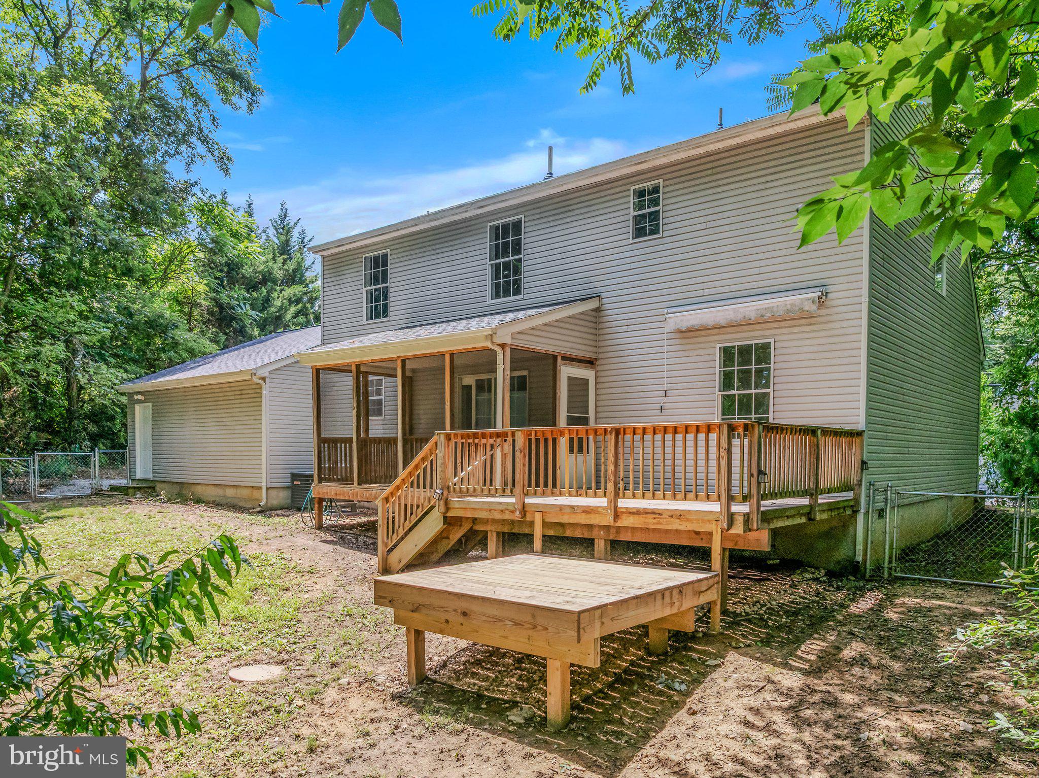 MEADOWS OF WOODBRIER - Residential