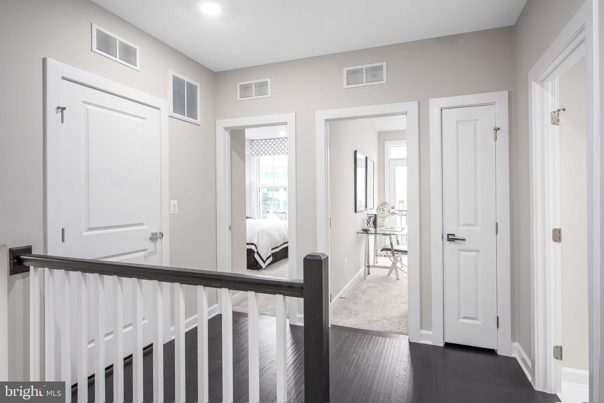 ASHBURN STATION - Residential