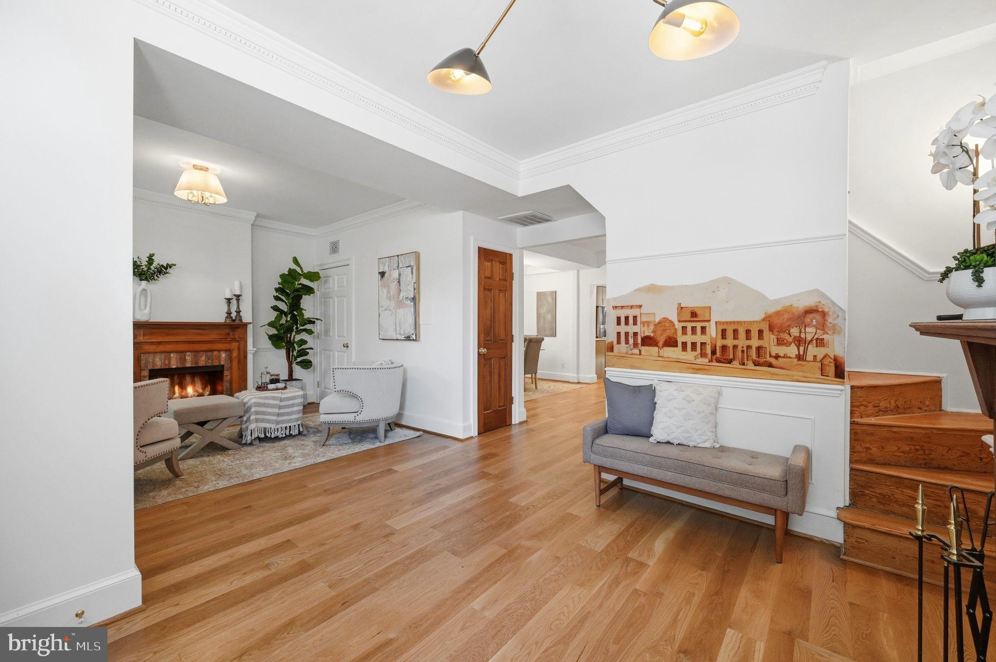 OLD TOWN ALEXANDRIA - Residential
