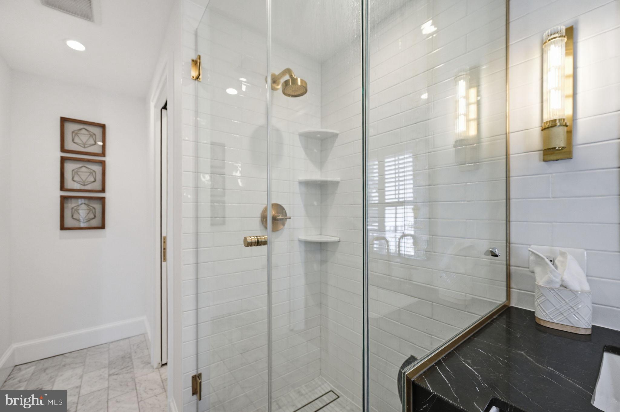 OLD TOWN ALEXANDRIA - Residential