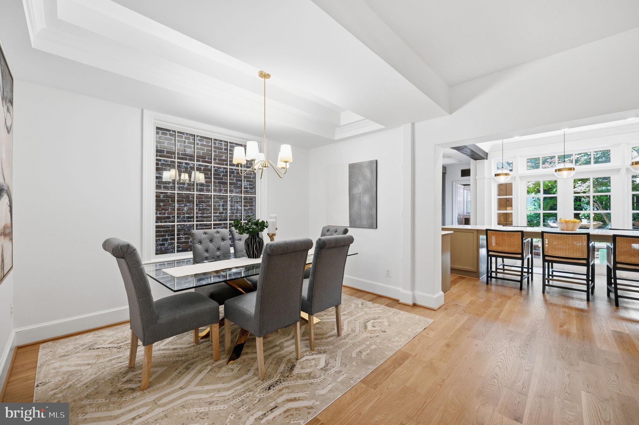 OLD TOWN ALEXANDRIA - Residential