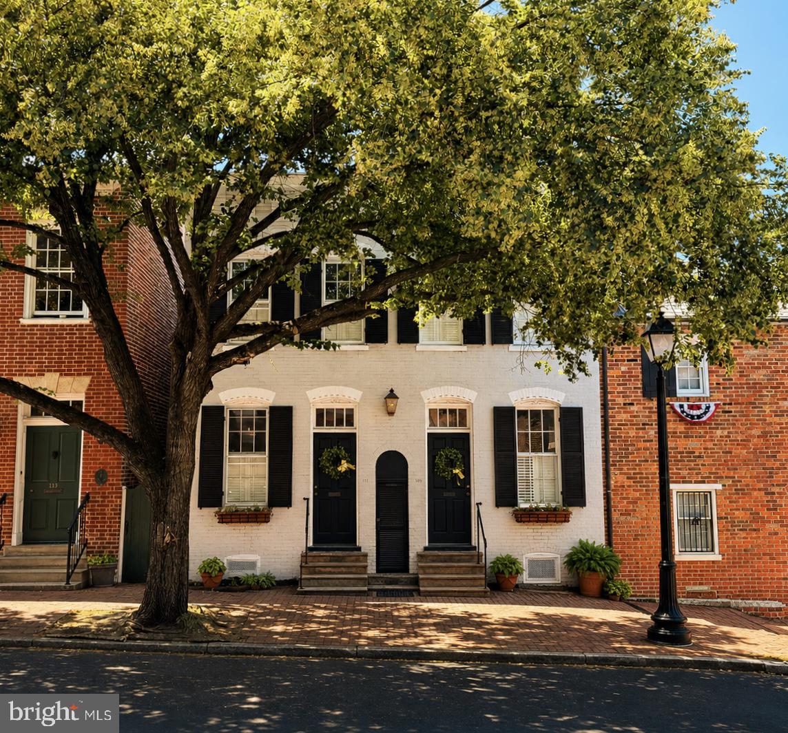 OLD TOWN ALEXANDRIA - Residential