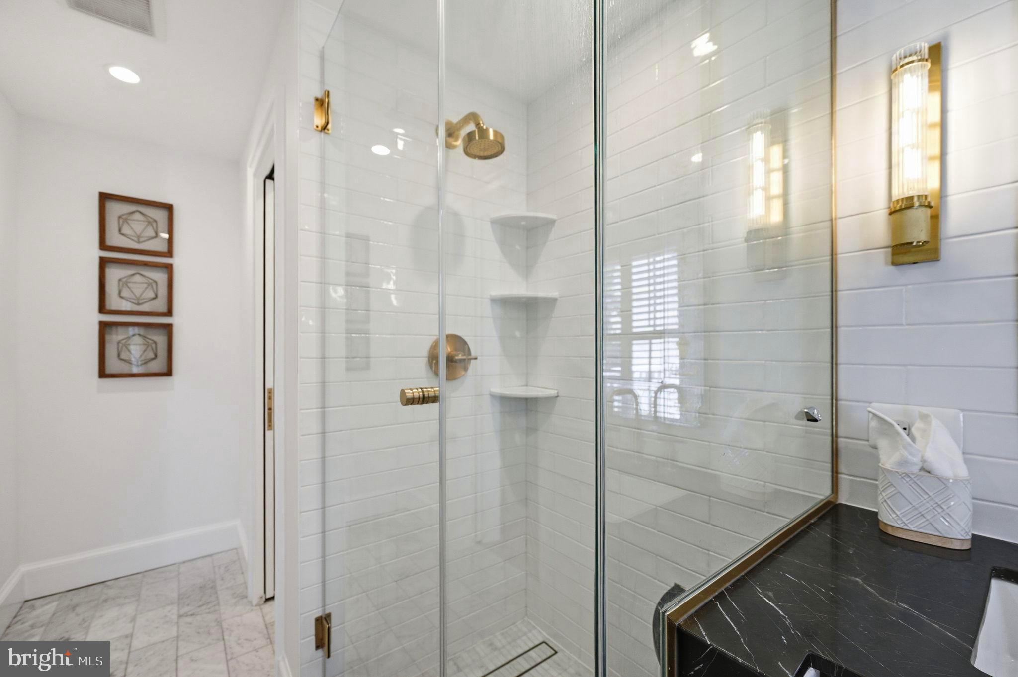 OLD TOWN ALEXANDRIA - Residential