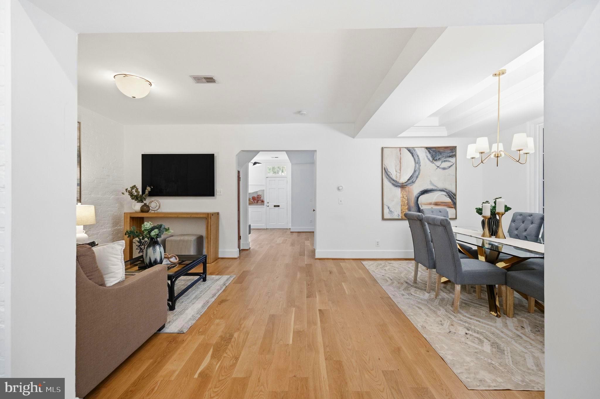 OLD TOWN ALEXANDRIA - Residential
