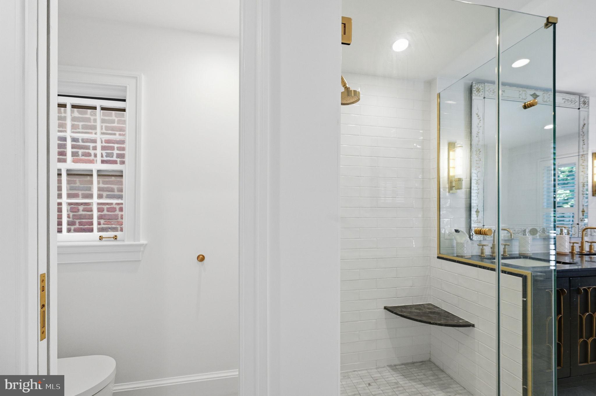 OLD TOWN ALEXANDRIA - Residential