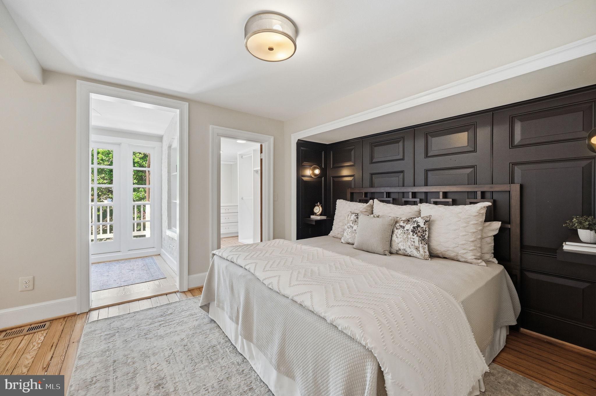 OLD TOWN ALEXANDRIA - Residential