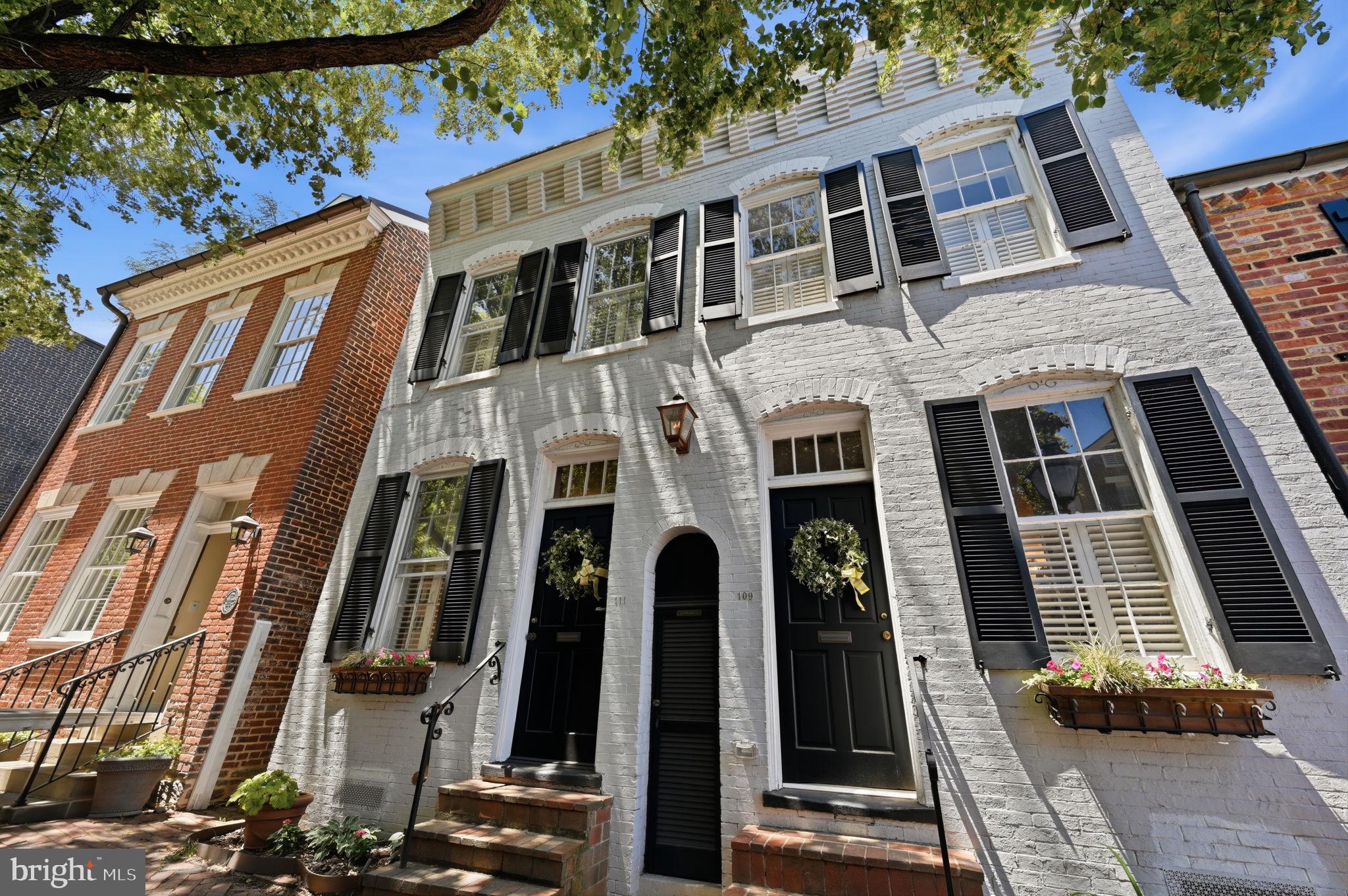 OLD TOWN ALEXANDRIA - Residential