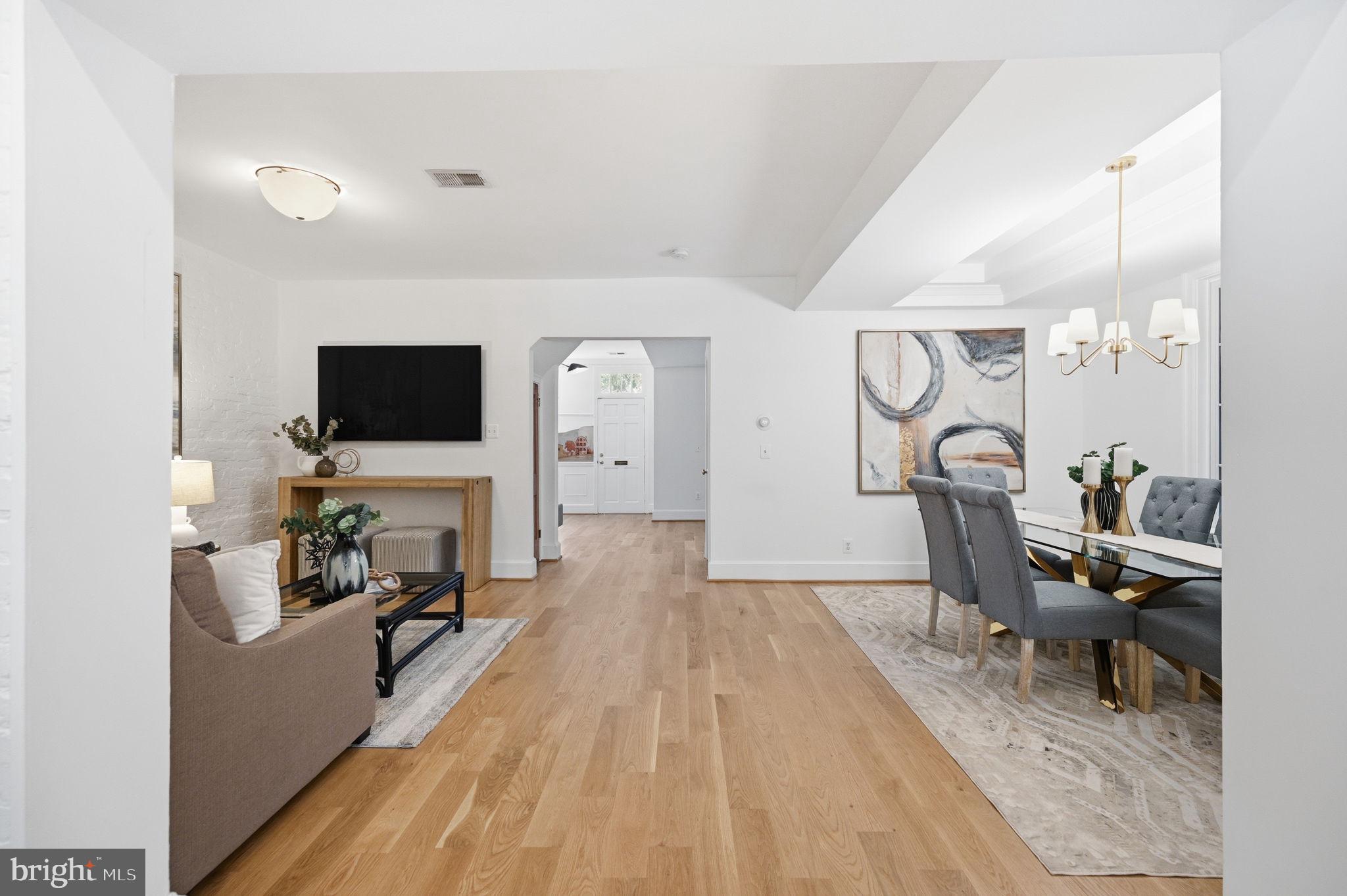 OLD TOWN ALEXANDRIA - Residential