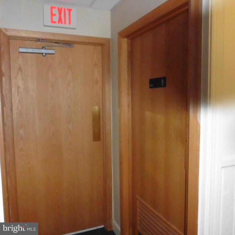PARK CITY - Commercial Sale