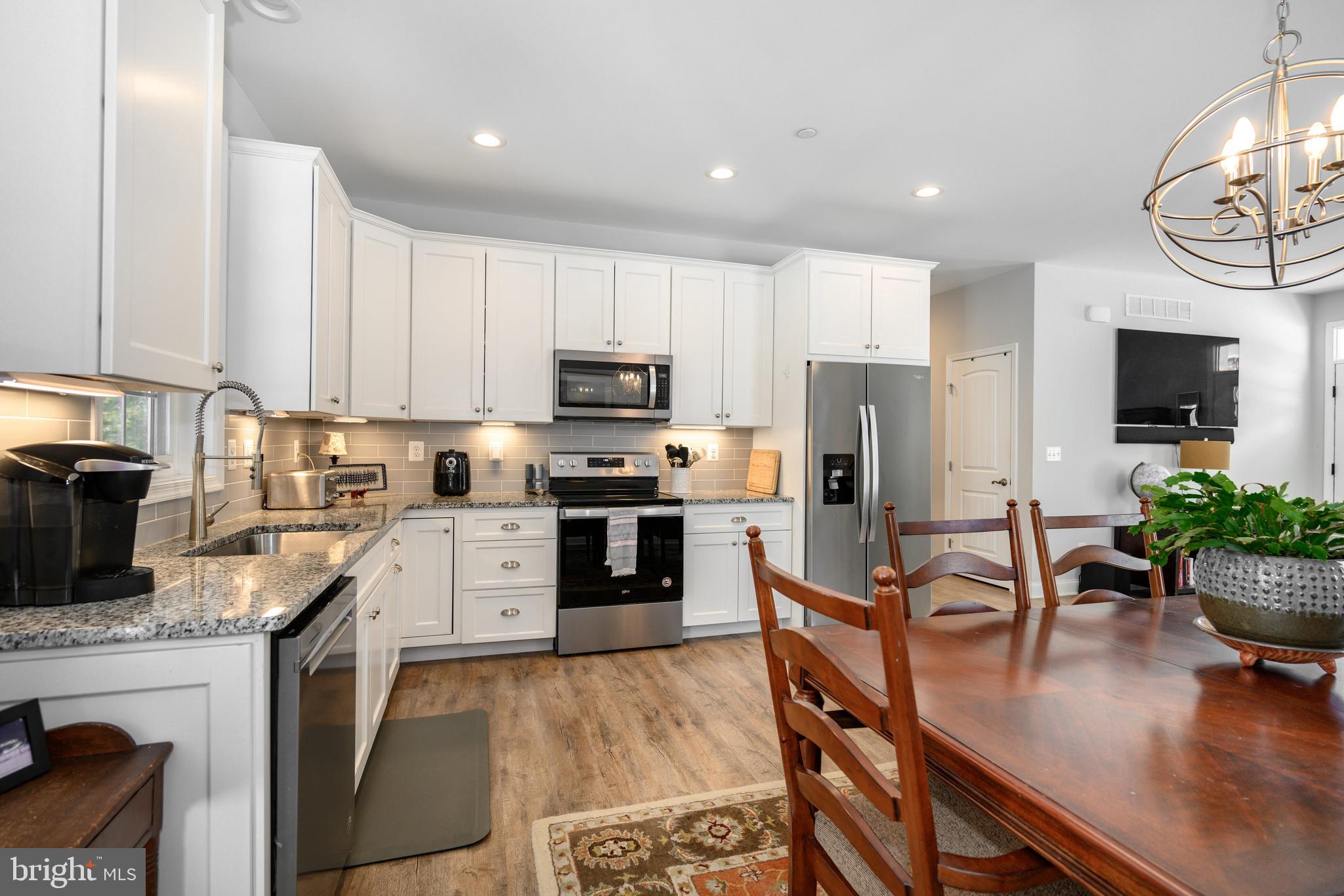 CHESAPEAKE LANDING - Residential