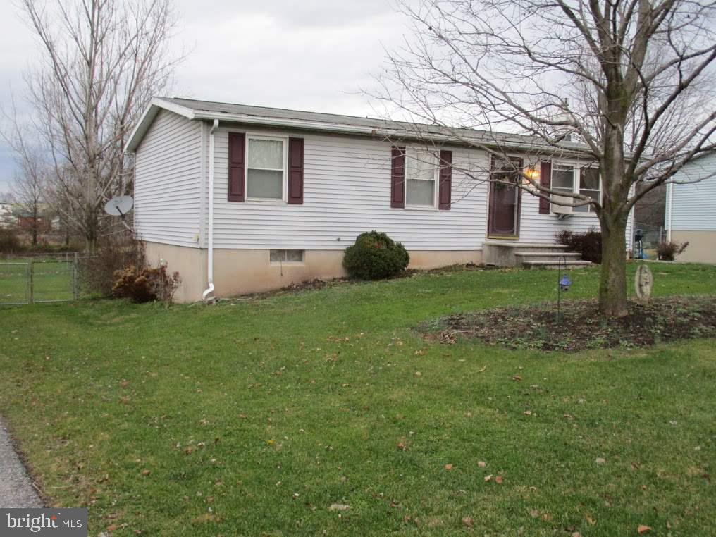 WELL MAINTAINED EASY LIVING RANCHER*3 BEDROOMS*SOME FRESH PAINTING*EAT-IN KITCHEN INCLUDES ALL APPLIANCES*LOWER LEVEL HAS SPACIOUS FAMILY ROOM W/BRICK HEARTH & PROPANE STOVE... KEEPS IT NICE AND COZY*PLENTY OF STORAGE IN THE UNFINISHED SECTIONFENCED LEVEL YARD* EASY ACCESS TO ALL IN-TOWN CONVENIENCES*