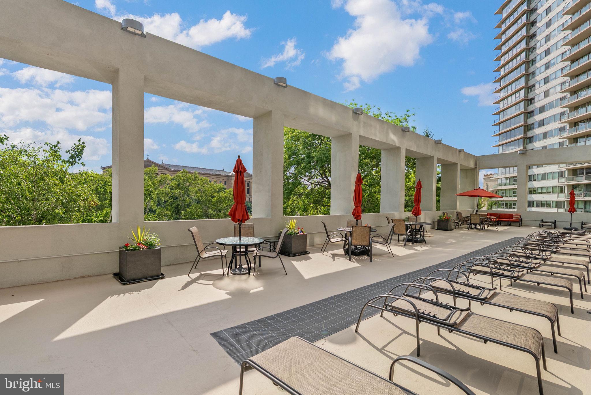 ART MUSEUM AREA - Residential