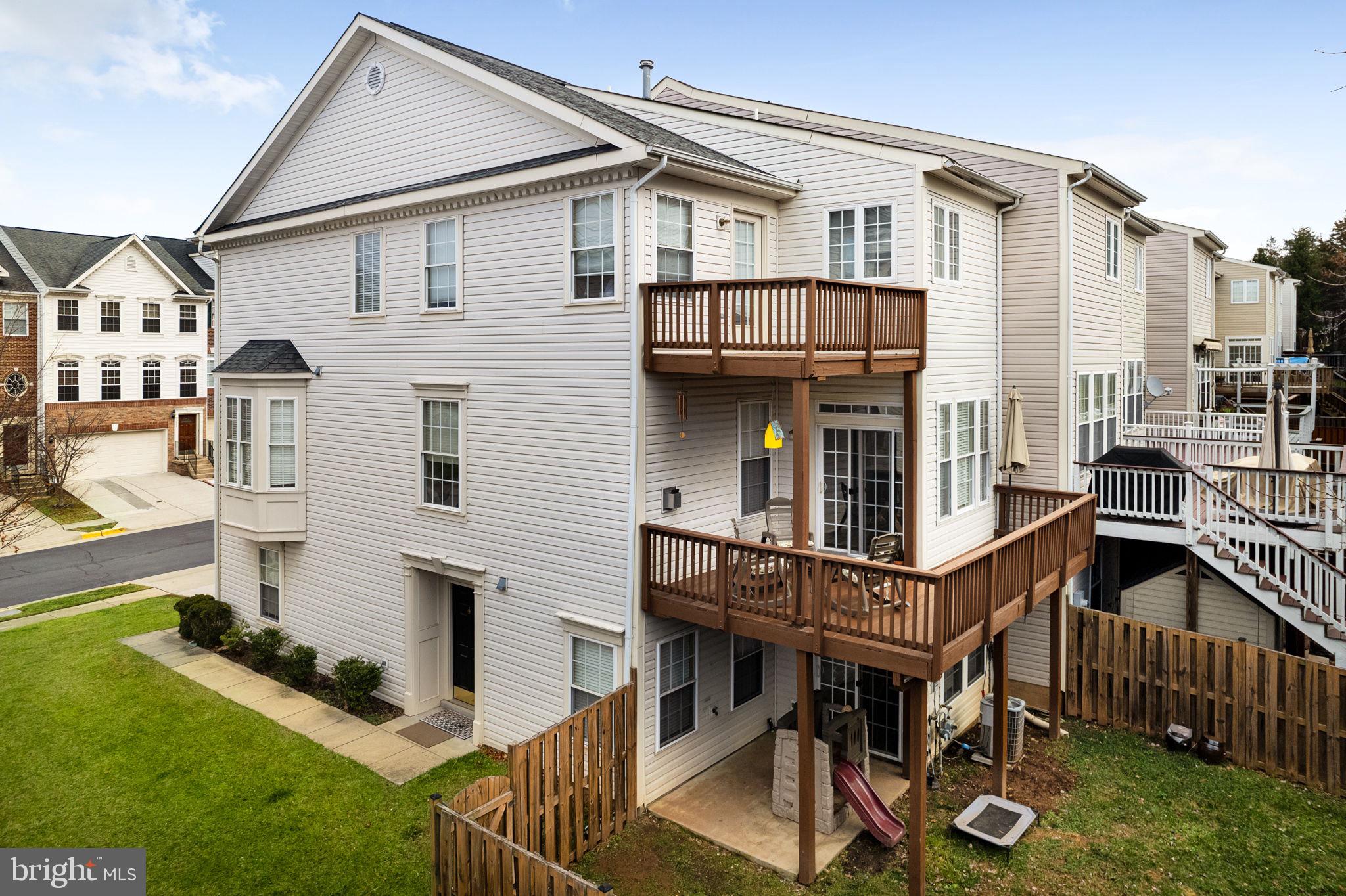 EDWARDS LANDING - Residential