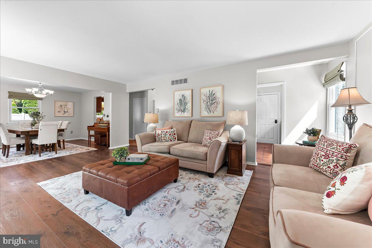 TOWER HILL - Residential
