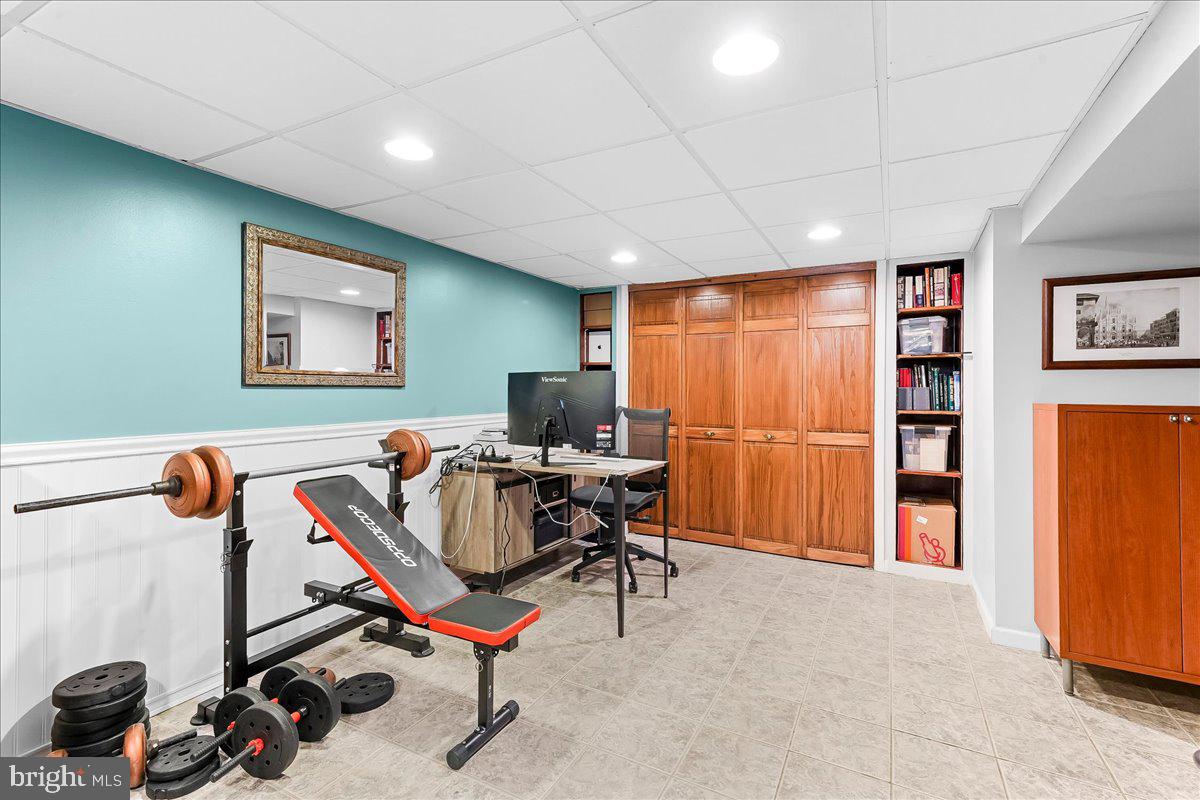 TOWER HILL - Residential