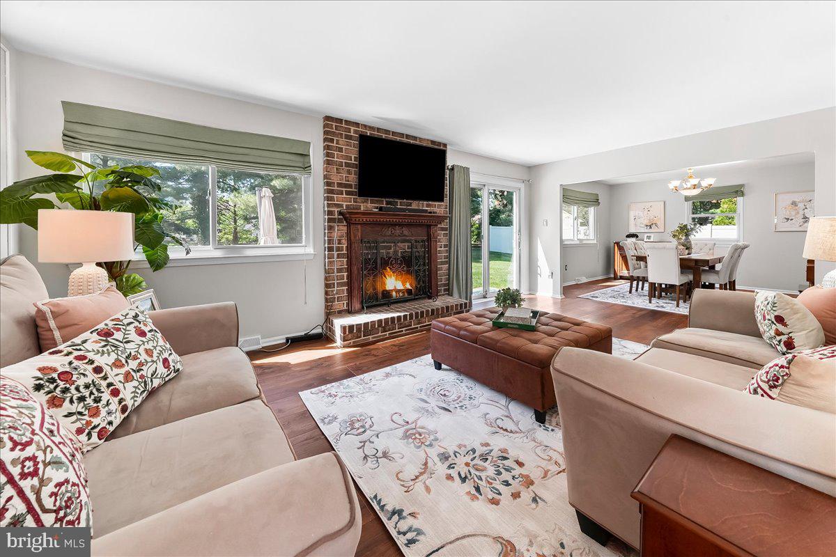 TOWER HILL - Residential