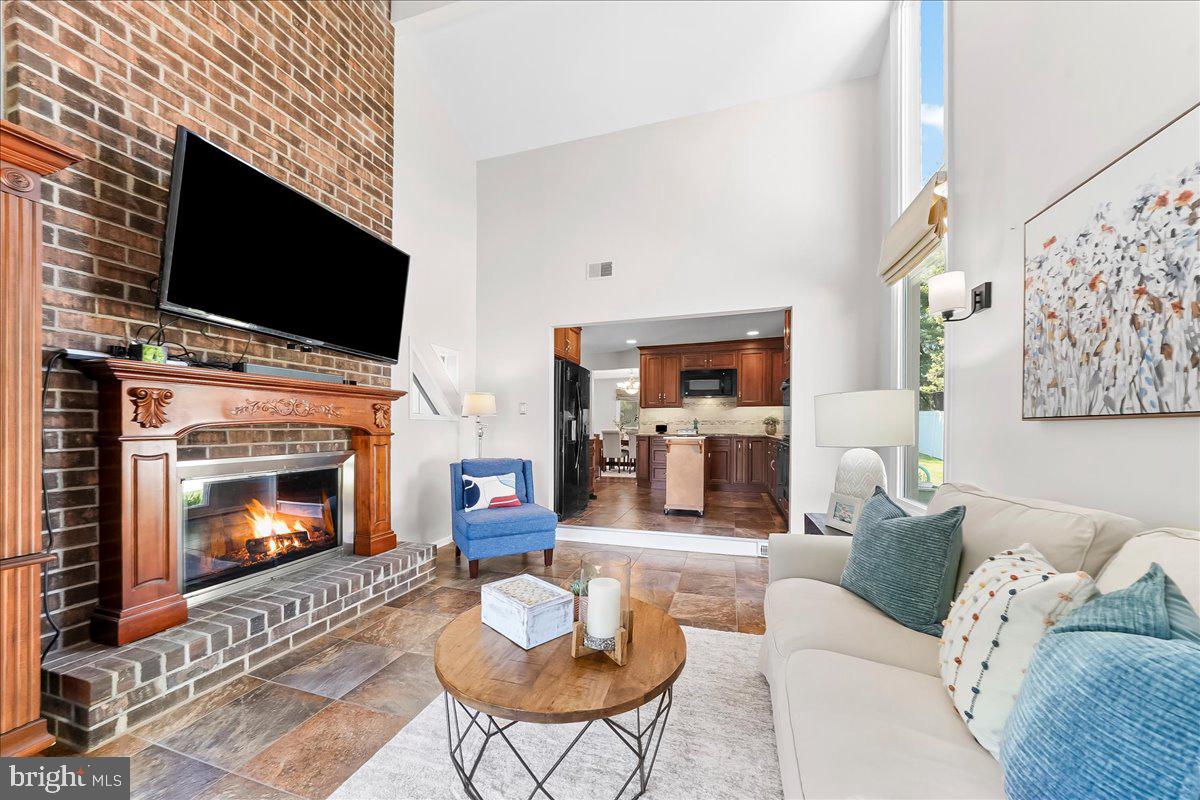 TOWER HILL - Residential