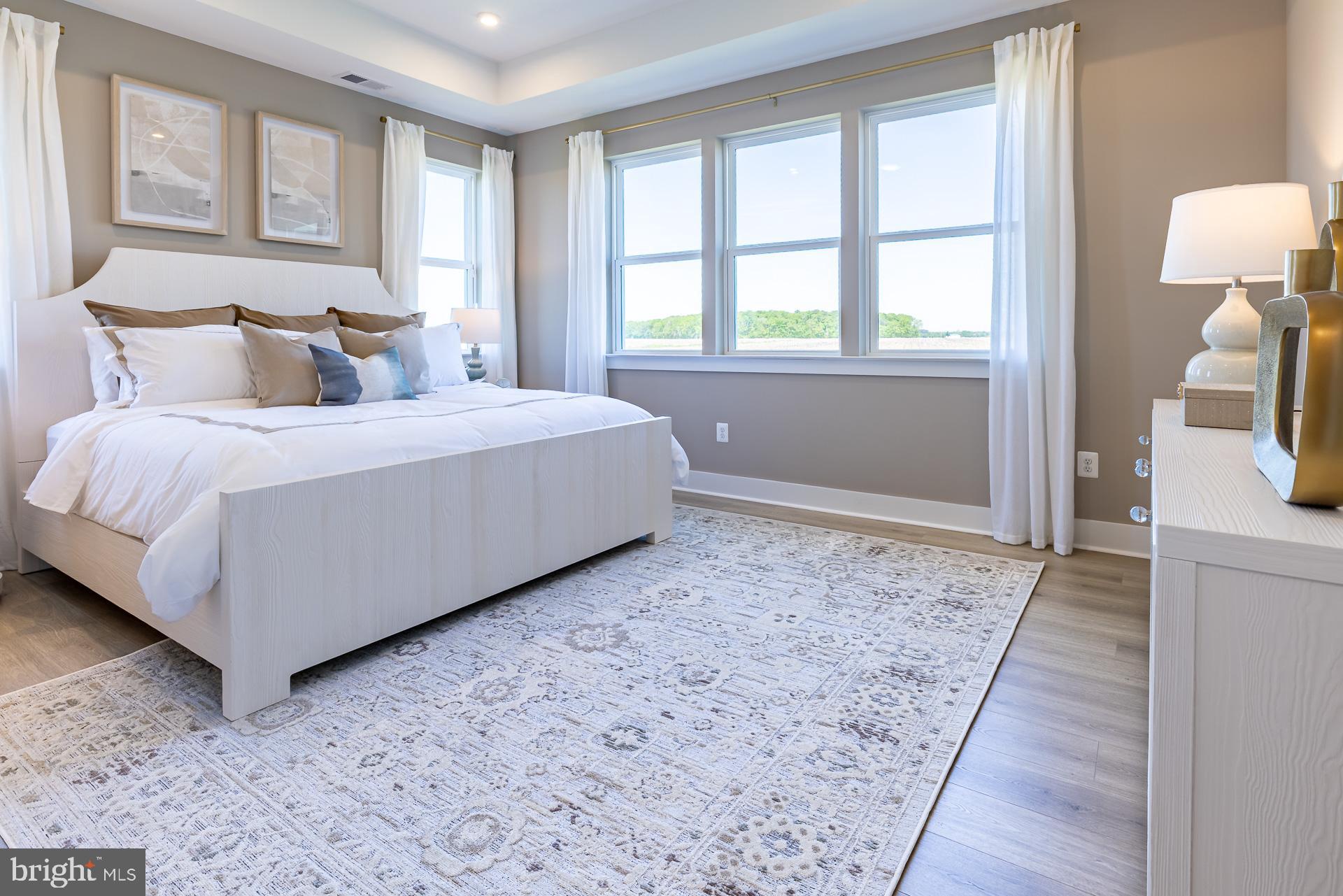 SYCAMORE CHASE - Residential